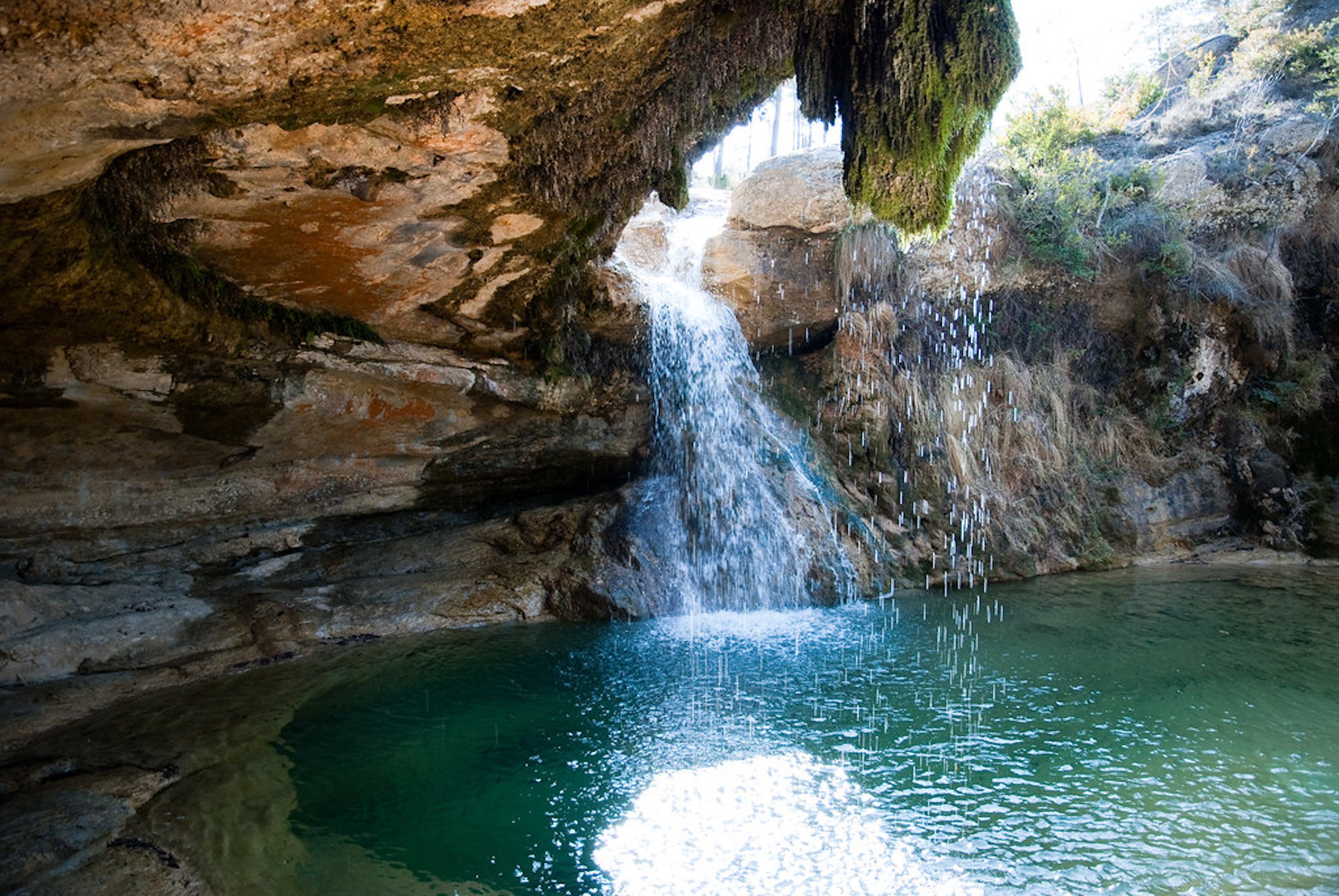 Sin acceso a las pozas y prohibido bañarse en el río: medidas contra la Covid-19