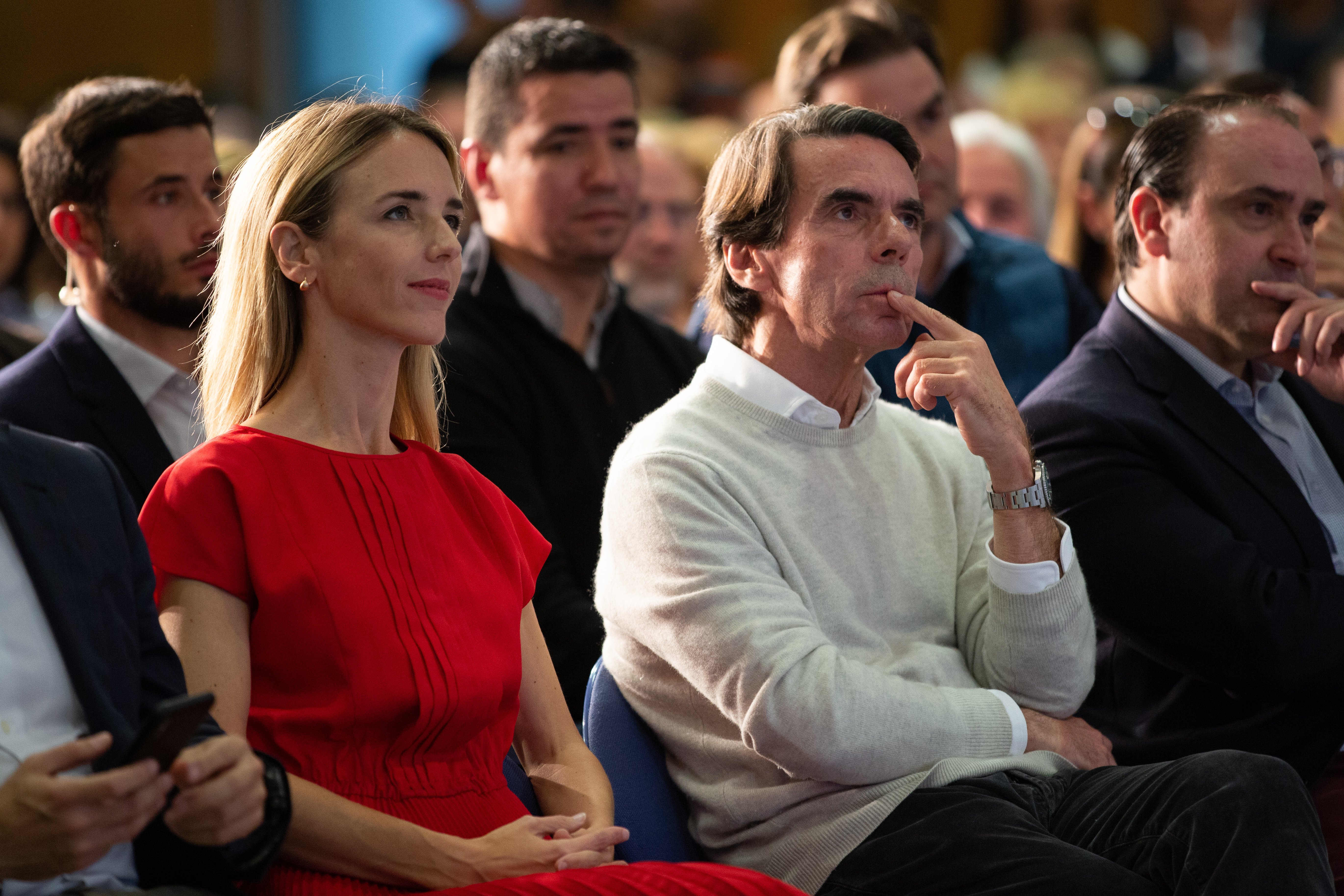 Aznar surt al rescat d'Álvarez de Toledo per dir "terrorista" al pare d'Iglesias