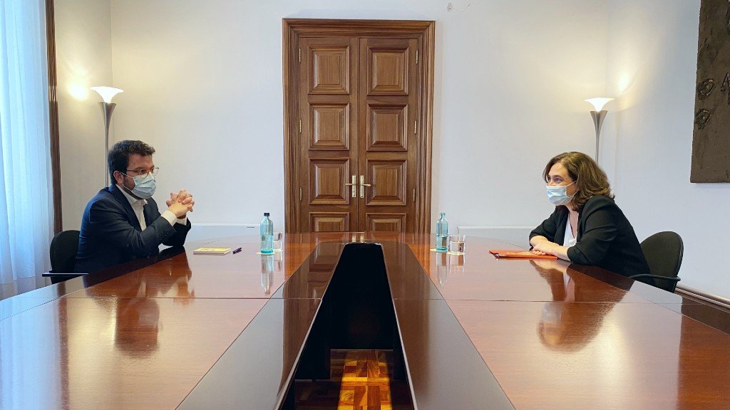 Aragonès y Colau acuerdan trabajar "conjuntamente" para salir de la crisis