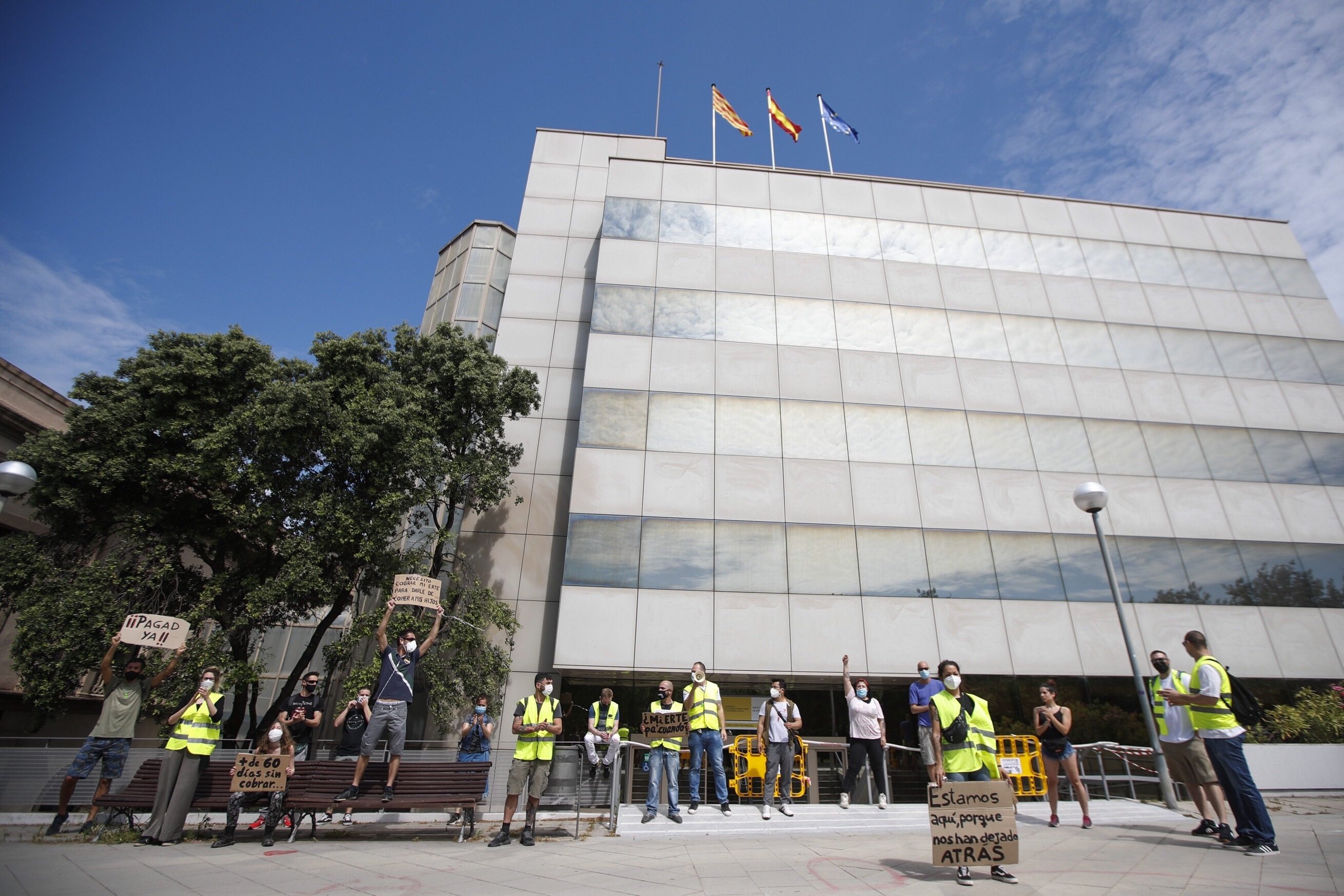 L'atur puja en 26.573 persones a Espanya el maig però es crea ocupació