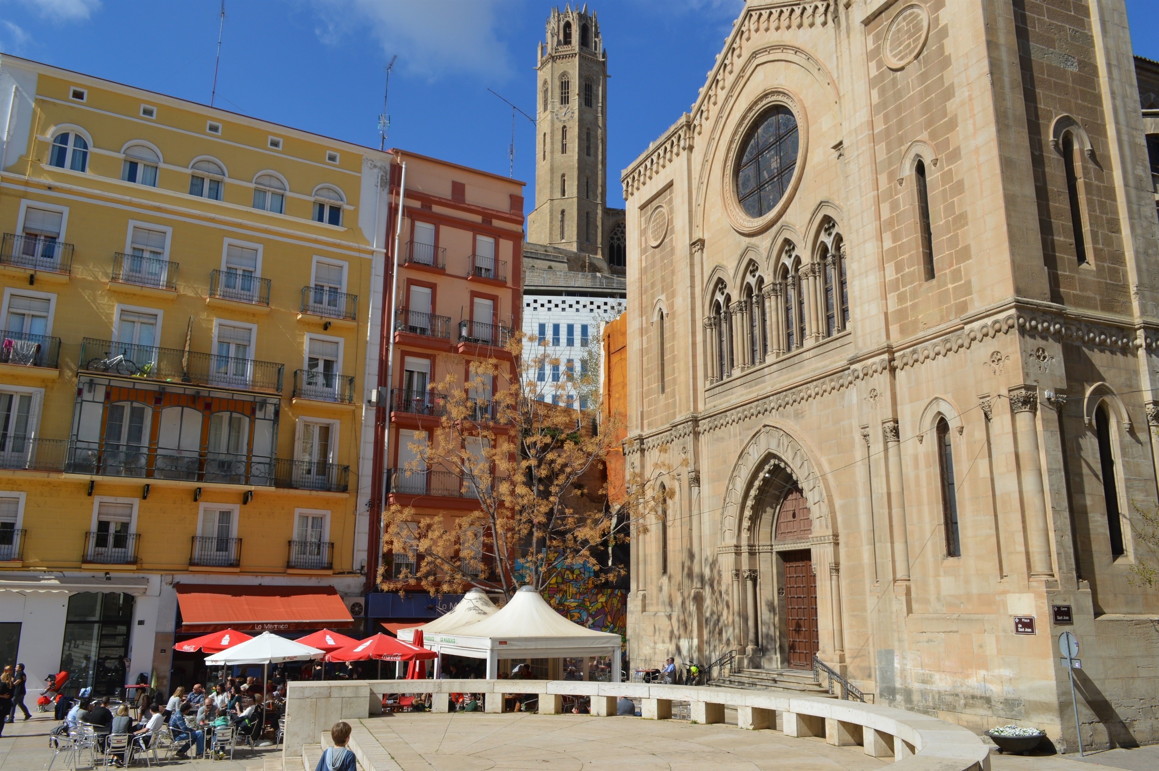 Tres hoteles de Lleida ofrecen 110 plazas a temporeros