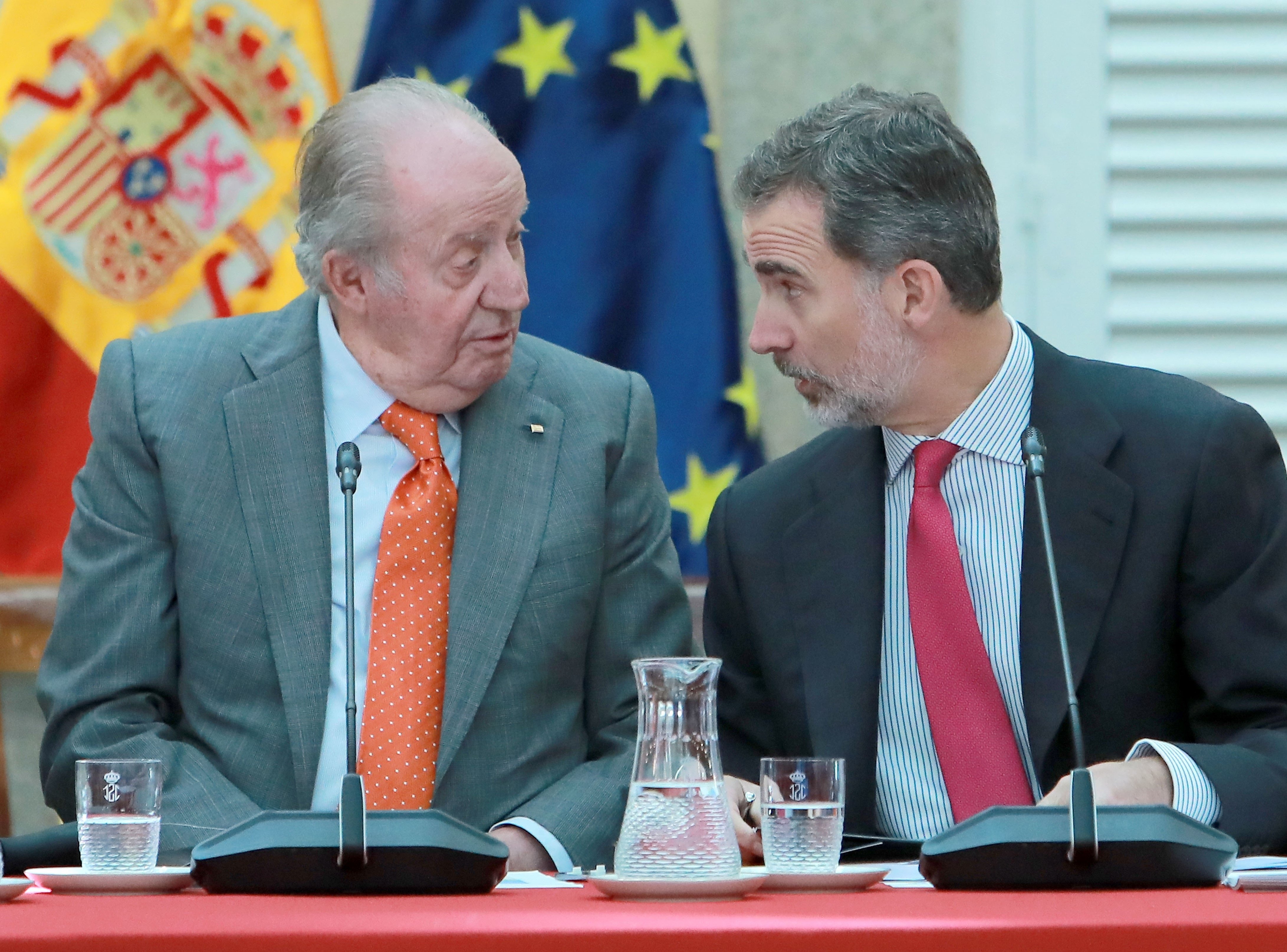 Òmnium takes legal action against Spain's Juan Carlos I on corruption issue