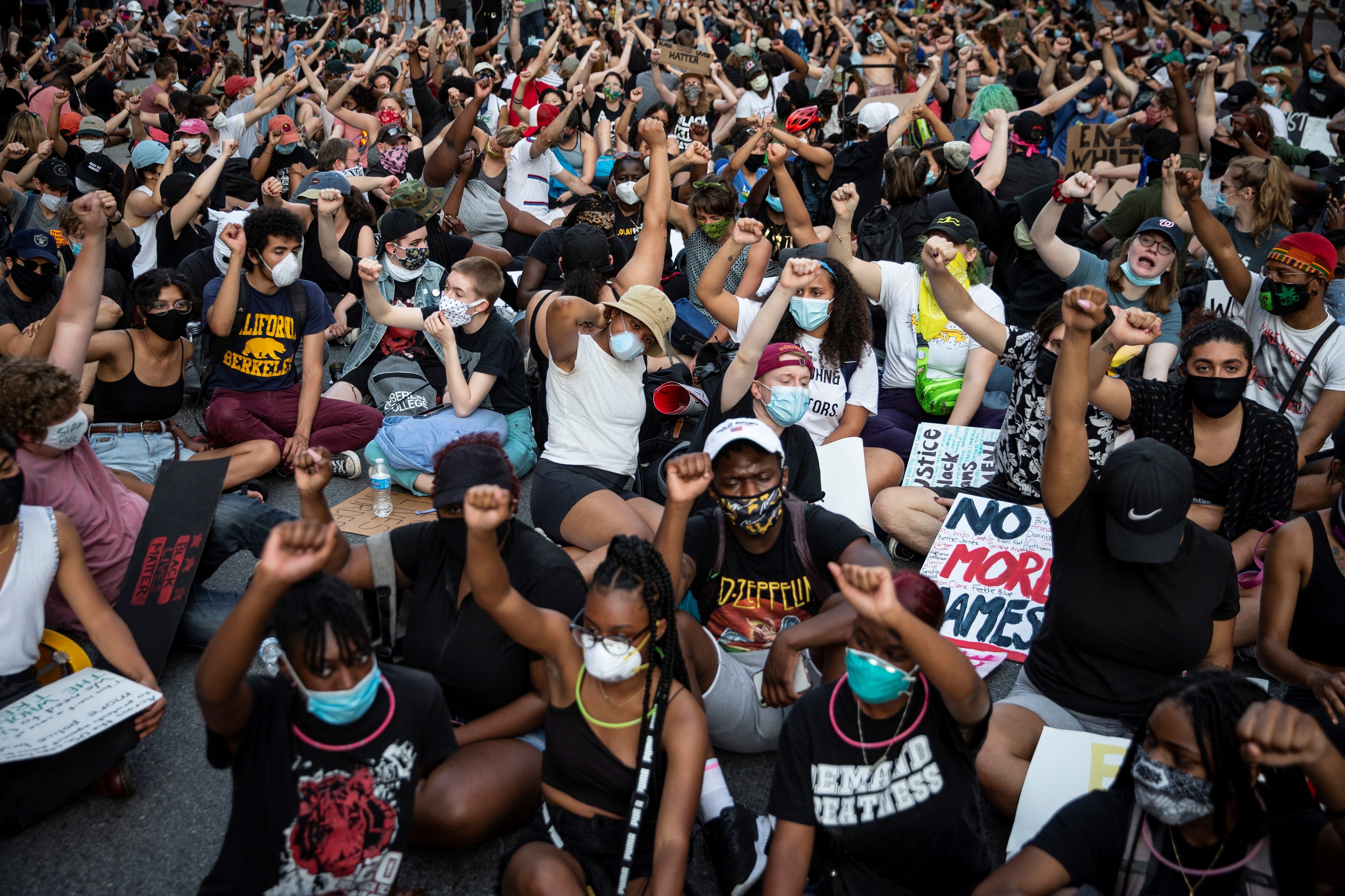 Atlanta exige justicia tras la muerte de un joven negro a manos de la policía