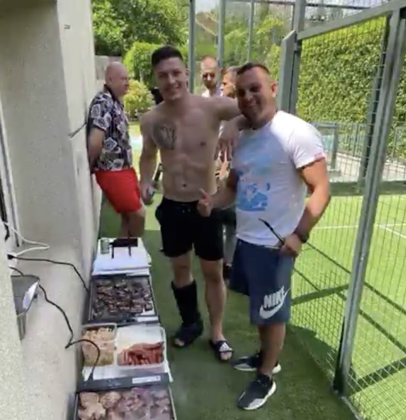 Un jugador del Madrid enciende al madridismo: ¿barbacoa y toque de atención?