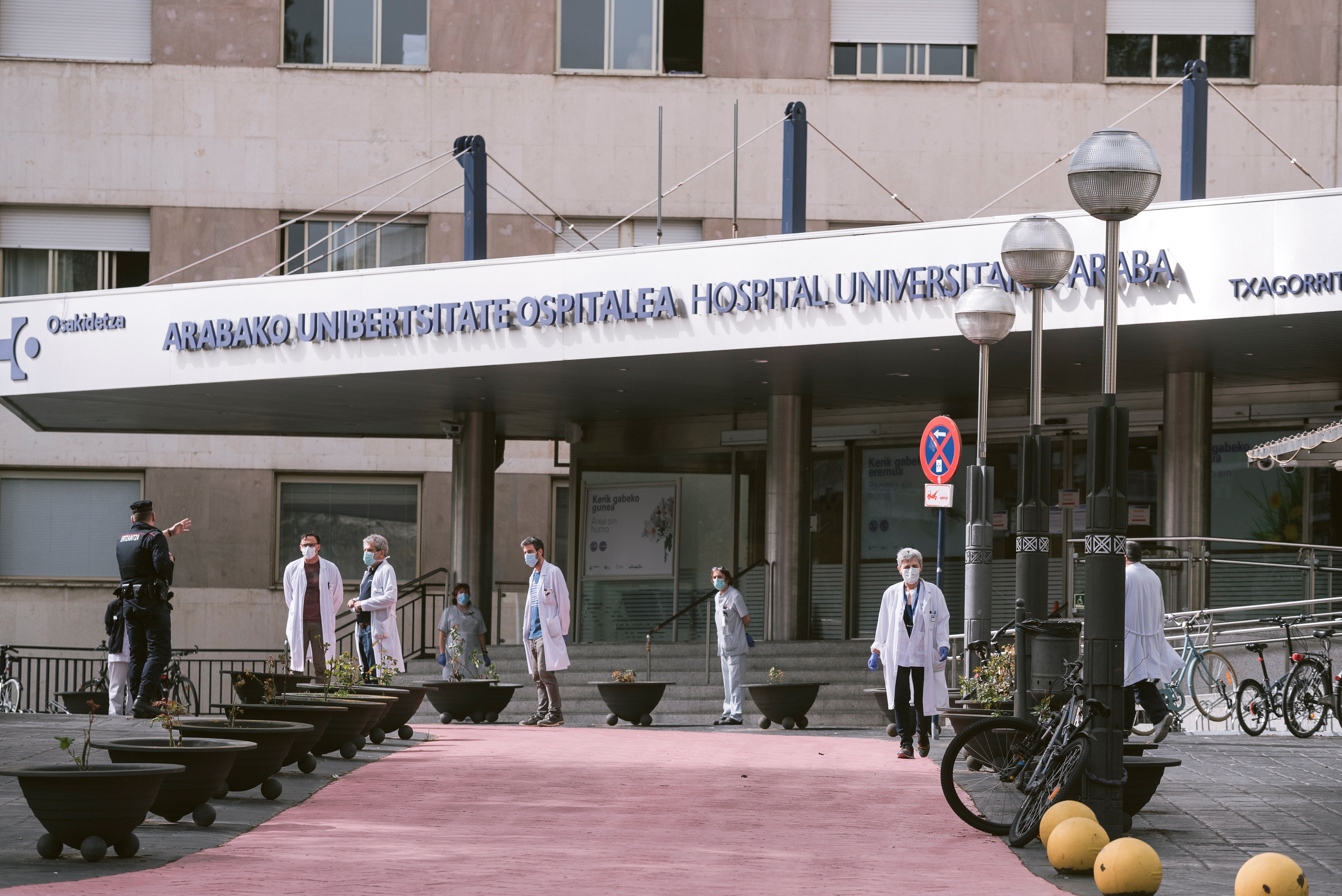 Detectan rebrotes en dos hospitales de Bilbao y Vitoria