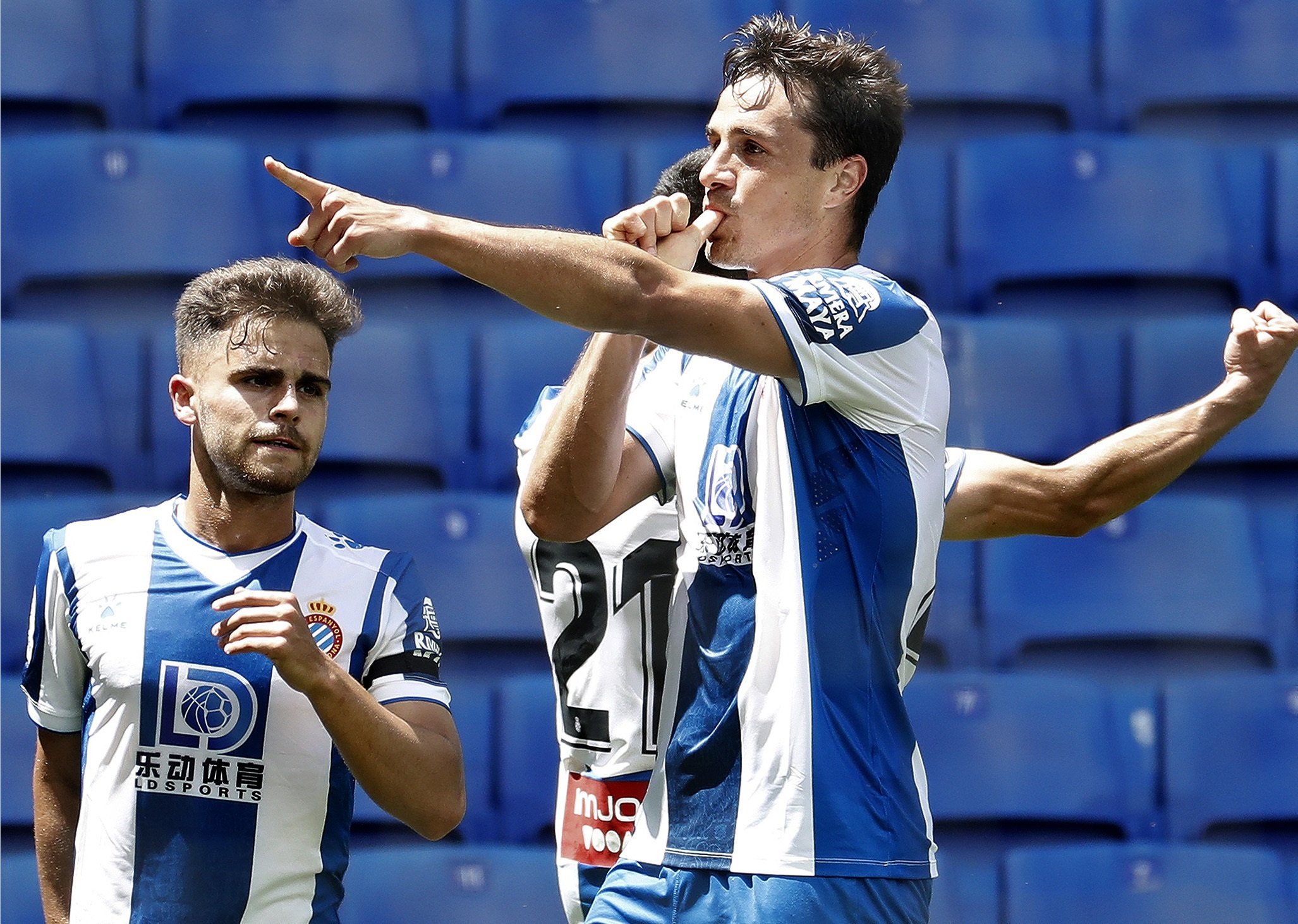 L'Espanyol comença el camí cap a la salvació (2-0)