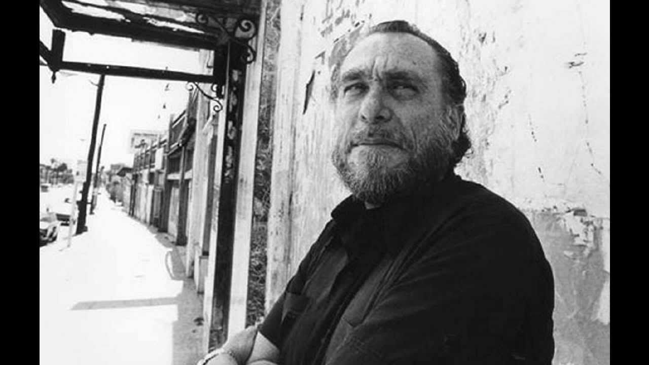 Bukowski desaparece de la vista de los policías