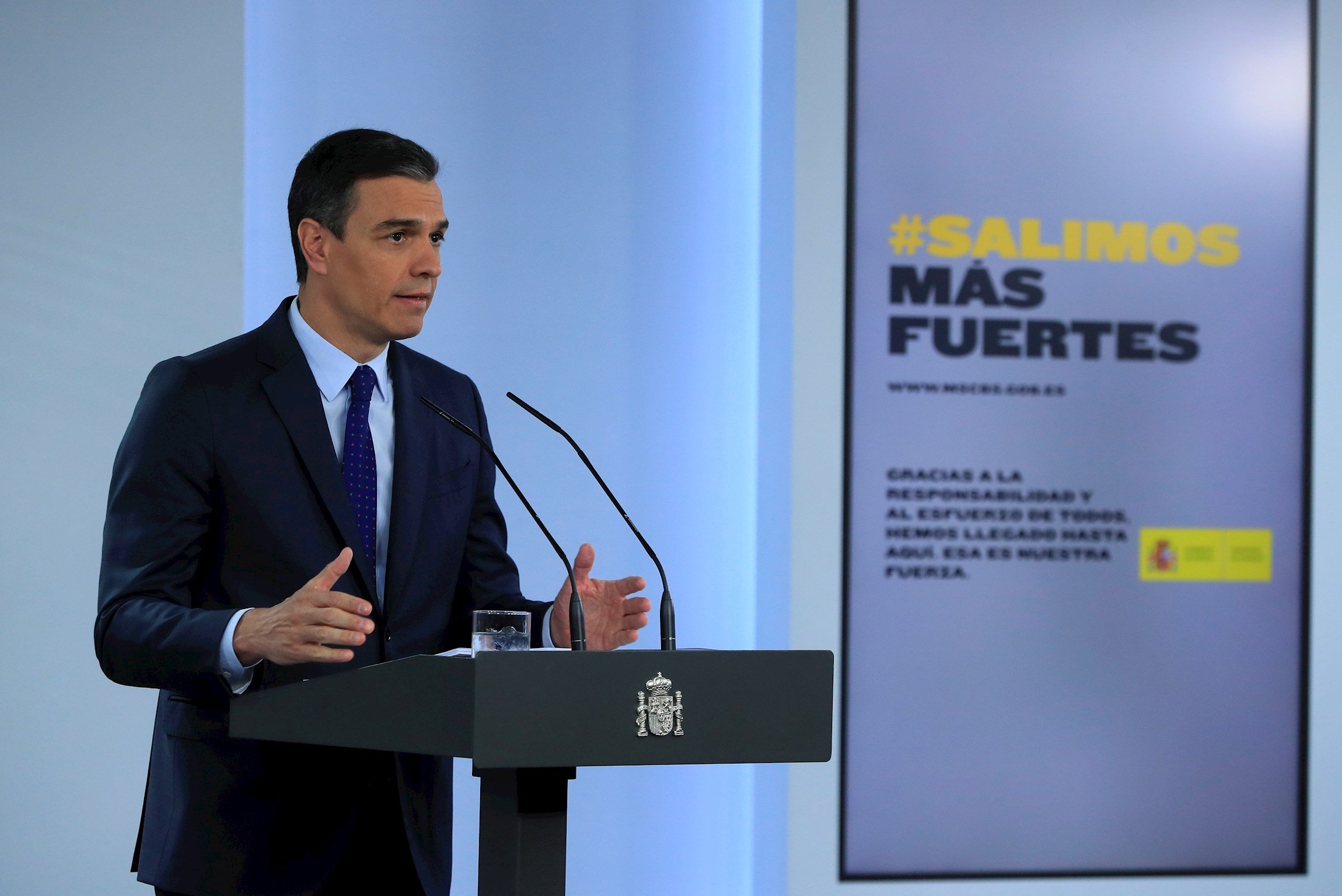 Un manifest pressiona Sánchez perquè no pacti més amb els independentistes