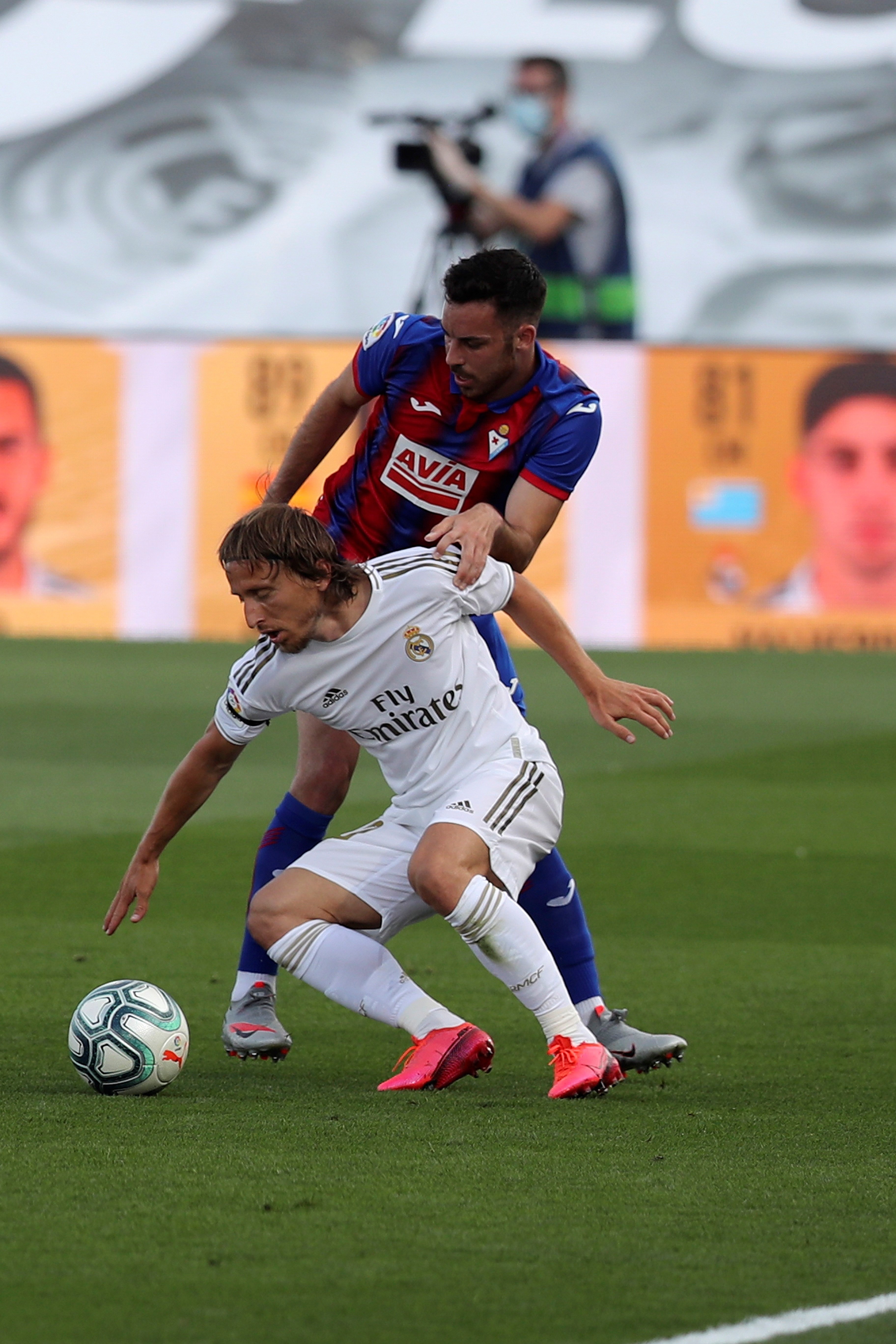 El Madrid también hace los deberes y sigue la estela del Barça
