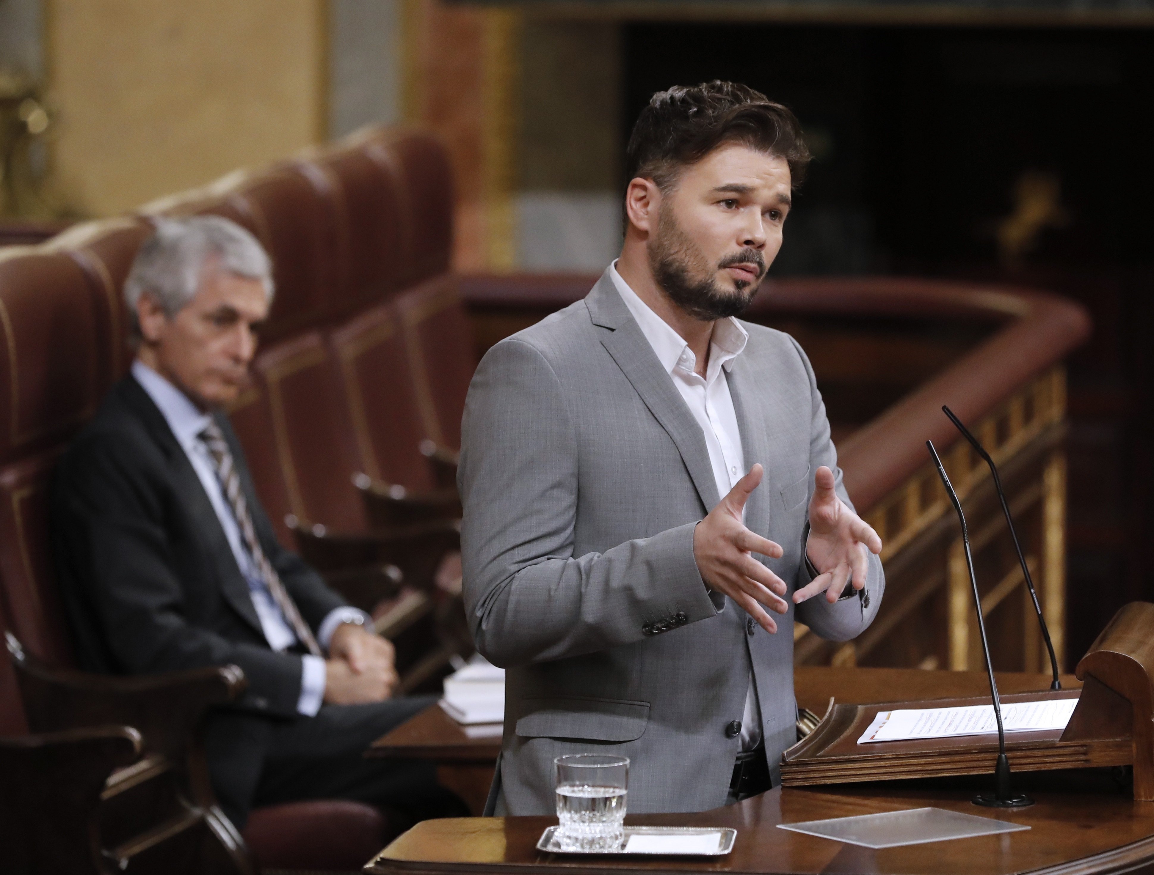 Rufián exige explicaciones a Buch por el caso de racismo en los Mossos