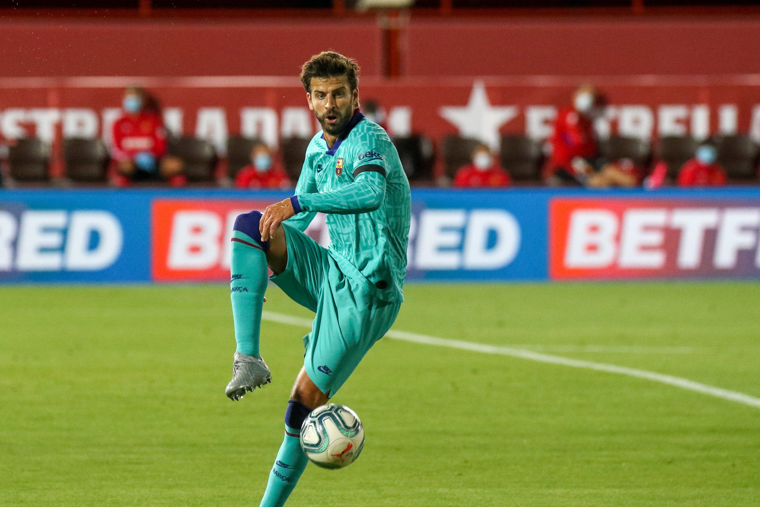 Piqué pudo ser copropietario de un club de Primera