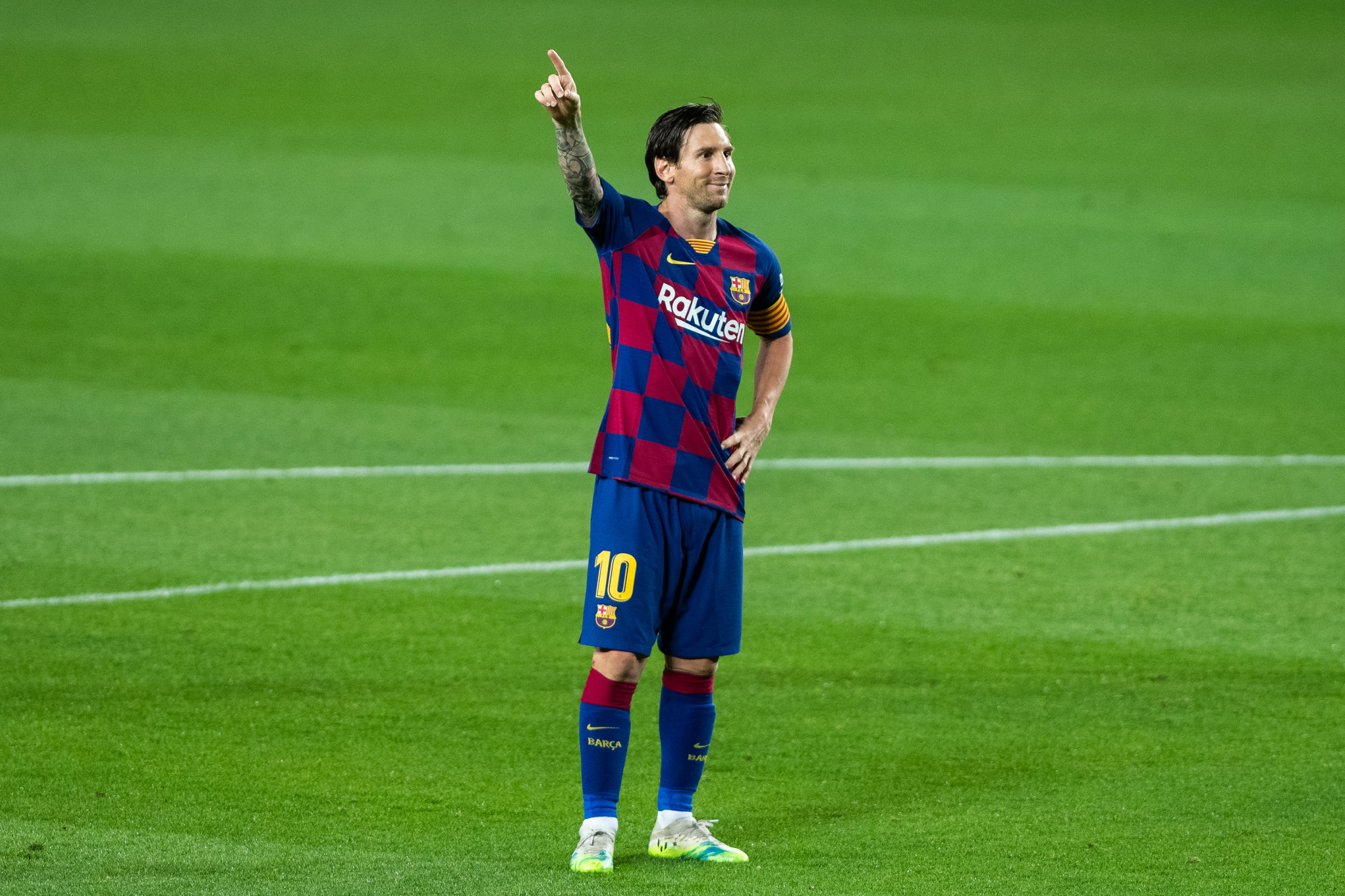 Messi: "Mai aniria a judici contra el club de la meva vida, per això em quedo"