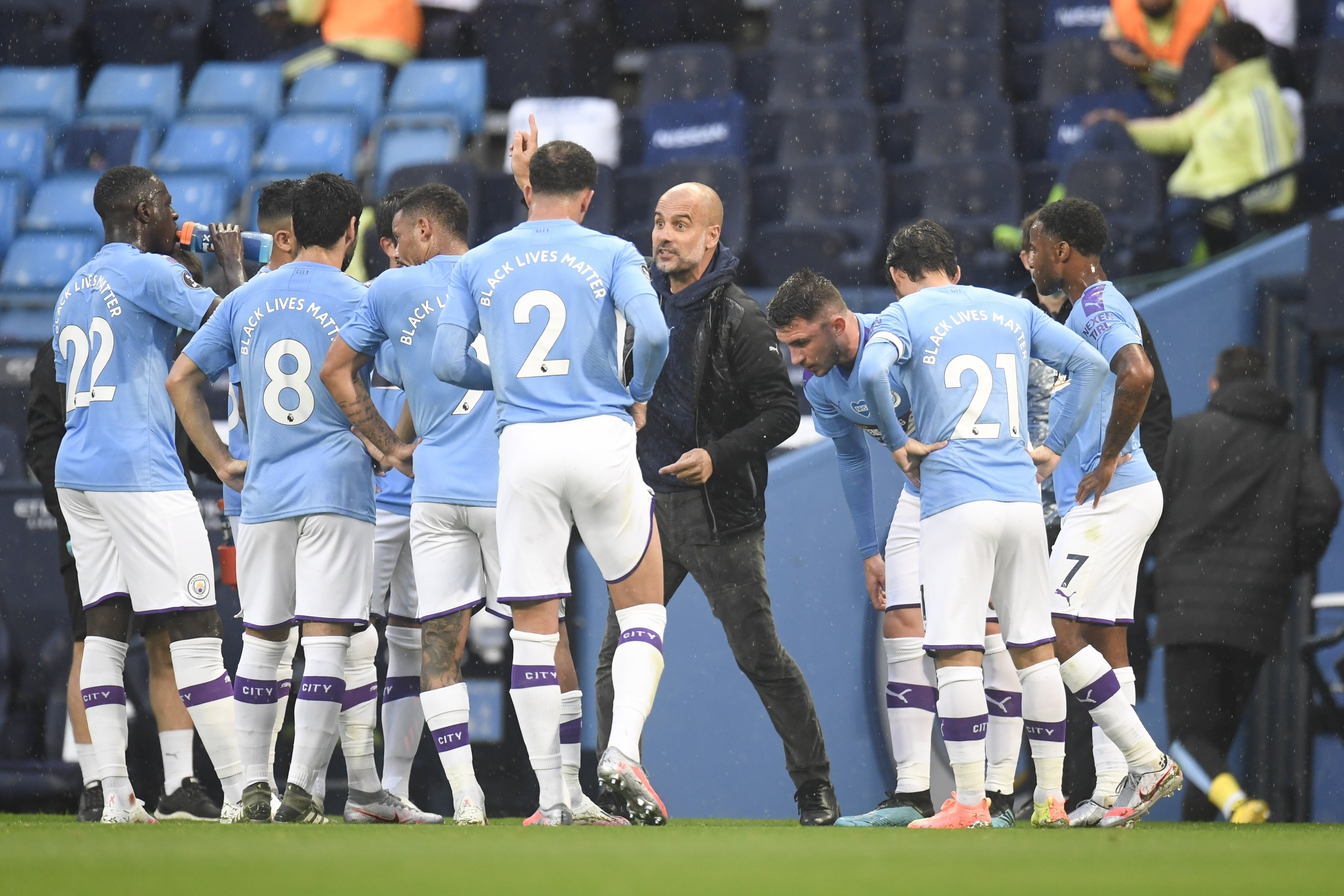 El City de Guardiola vuelve con victoria después del desastre de Luiz (3-0)