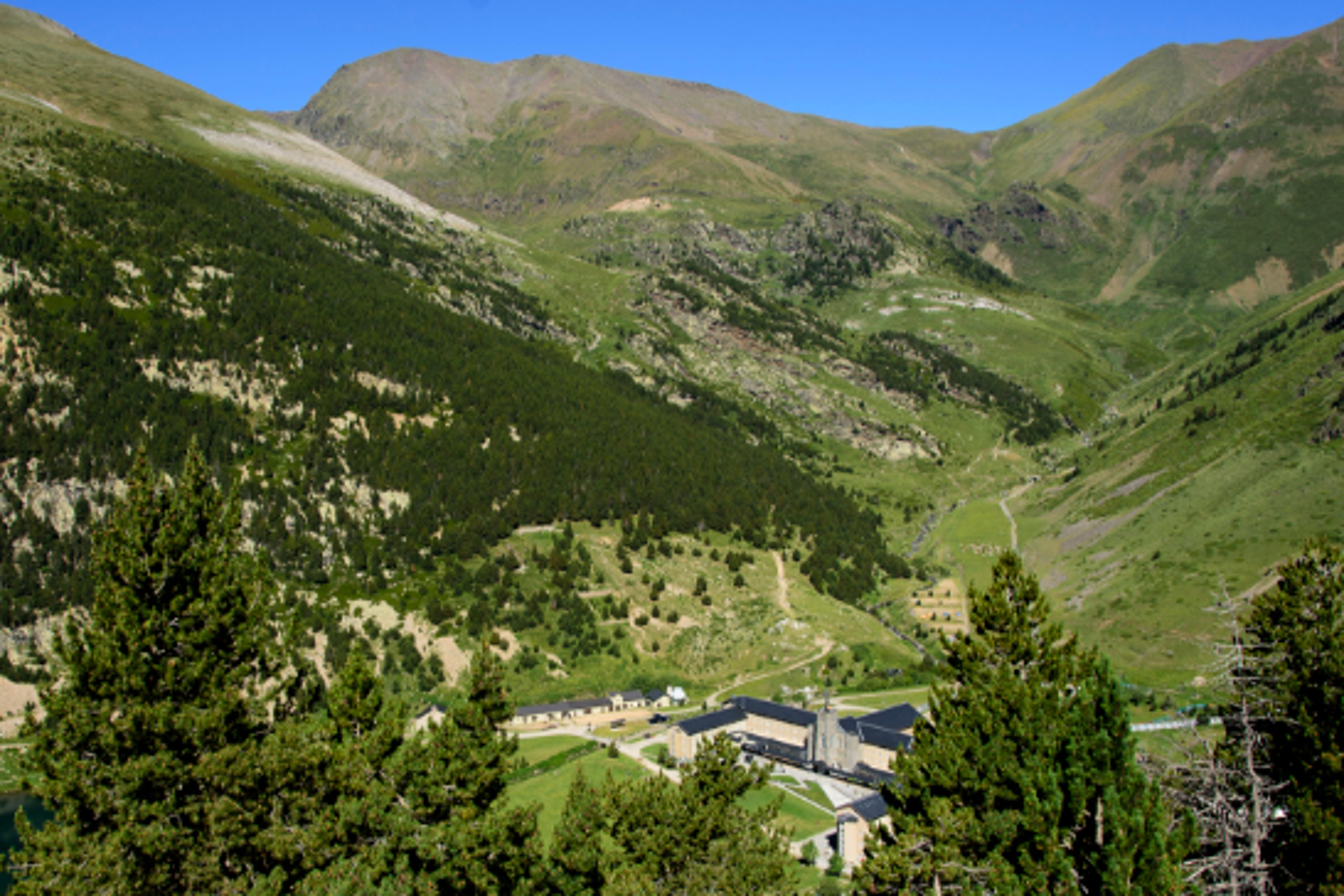 Els pobles turístics, a punt per a l'arribada massiva de gent el cap de setmana