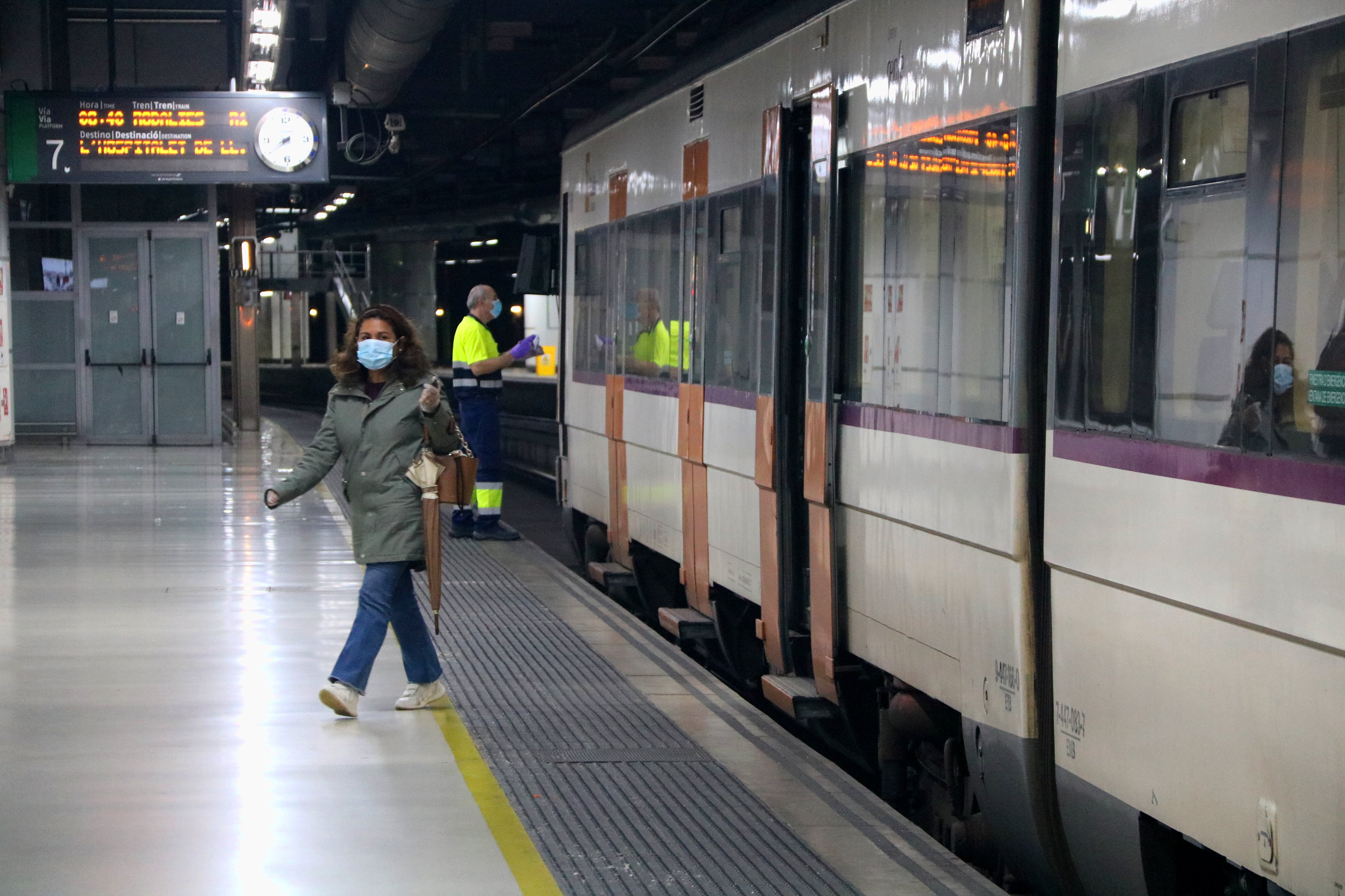 Servicios mínimos del 85% en el transporte del área de Barcelona para el 8-M