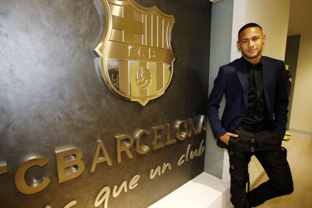 Neymar escudo Barca FC Barcelona