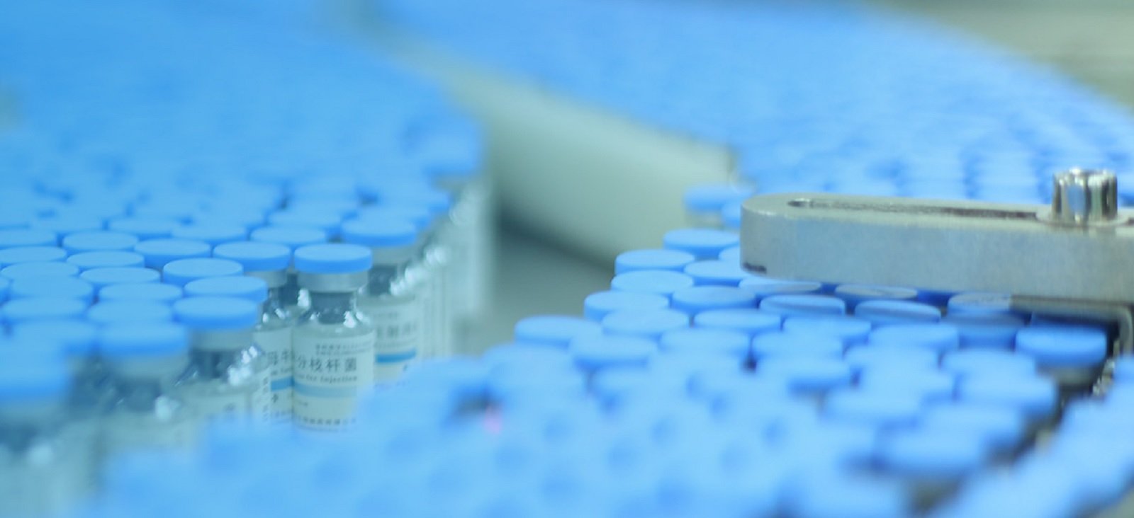 China inicia las pruebas de la vacuna contra el coronavirus con humanos