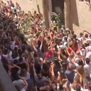 VÍDEO: Un grupo de irresponsables en Menorca celebra Sant Joan sin medidas
