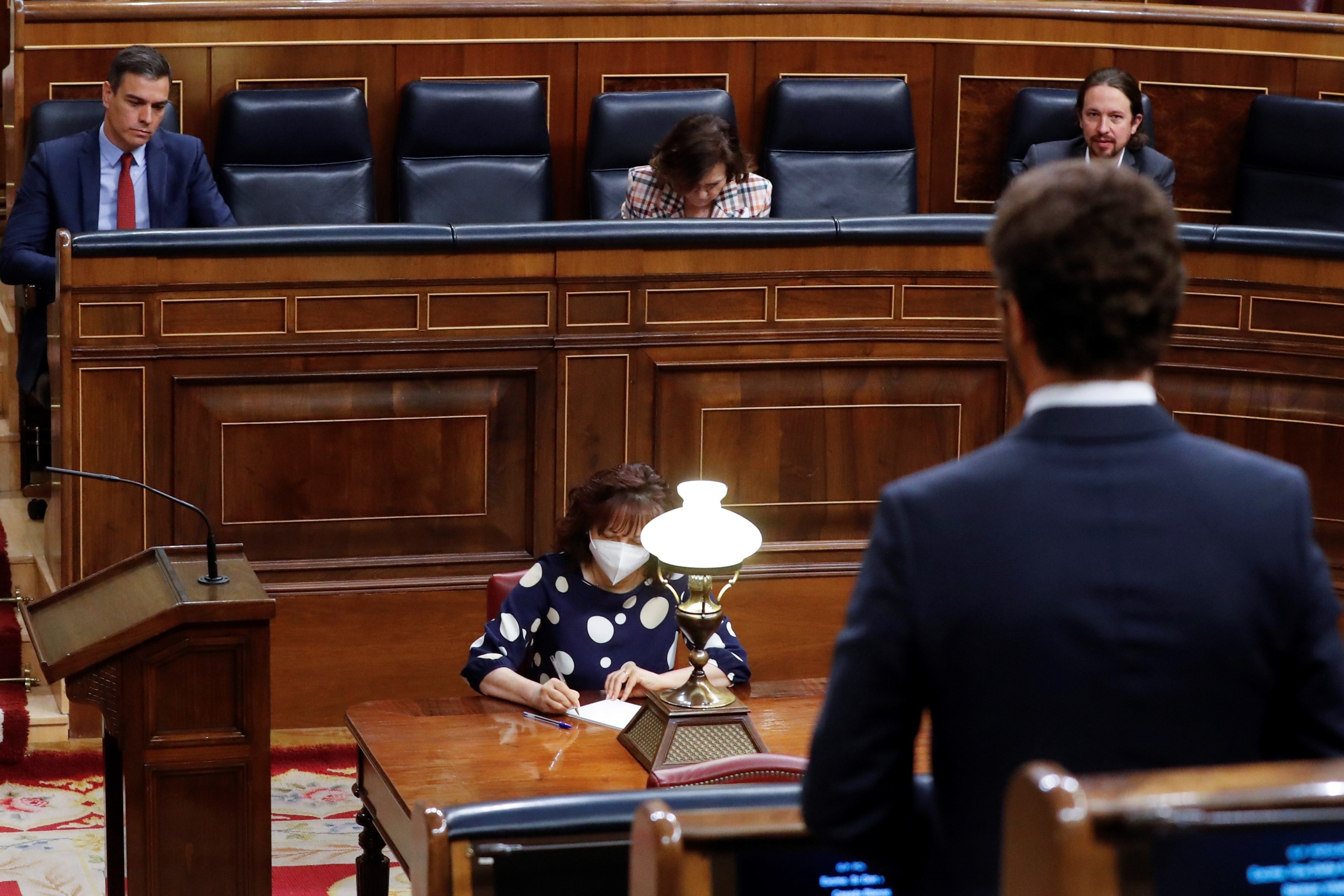 Sánchez saca el decreto de 'nueva normalidad' con el PP, Ciudadanos y el PNV