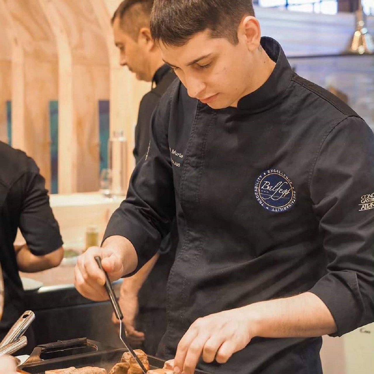 Jóvenes cocineros para el verano 2020 (3): Rafel Murià y la anguila en su jugo