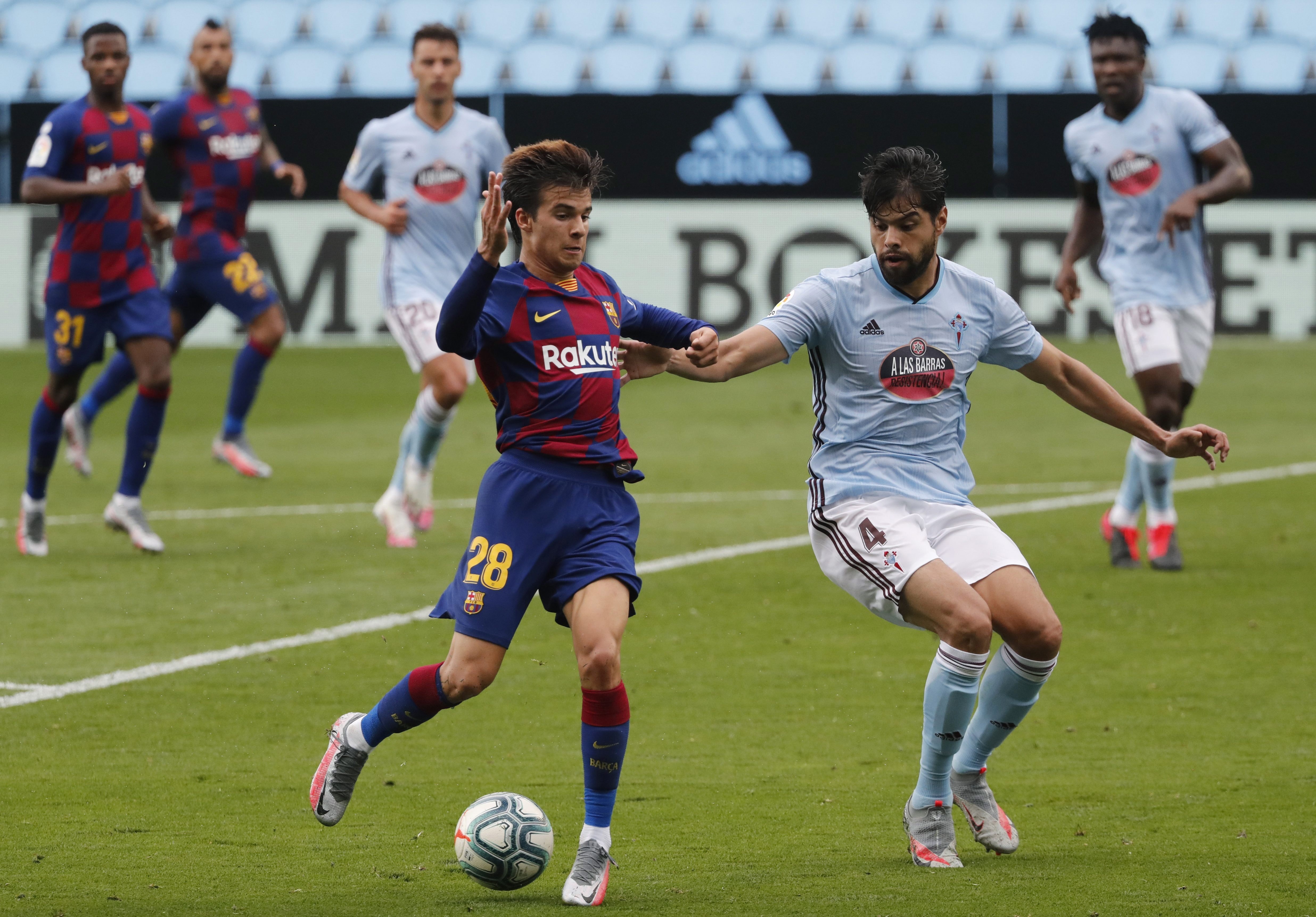 Riqui Puig no entra en los planes de Koeman y se podría marchar del Barça