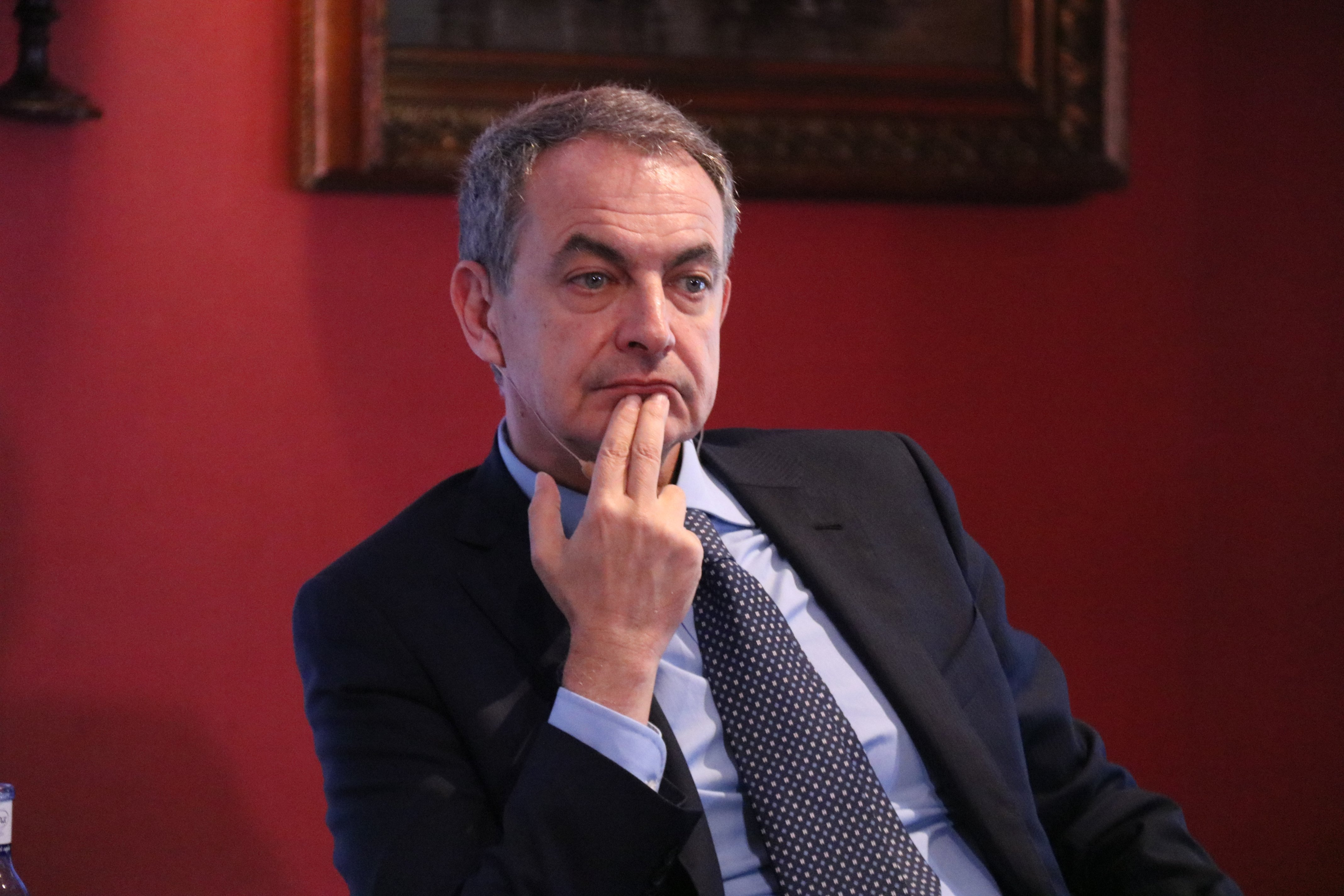 Zapatero: "Cal obrir la taula de diàleg; una ruptura és el desastre per a tots"