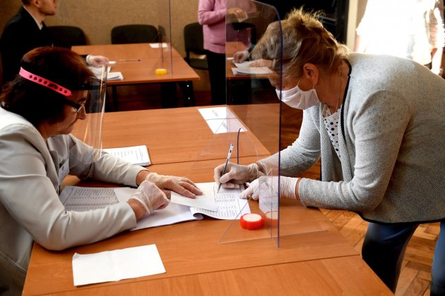 eleccions polonia mascareta coronavirus efe