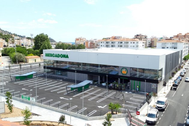 FOTOGRAFIA Exterior del supermercat Mercadona que obre avui les seves portes a Blanes (Girona)