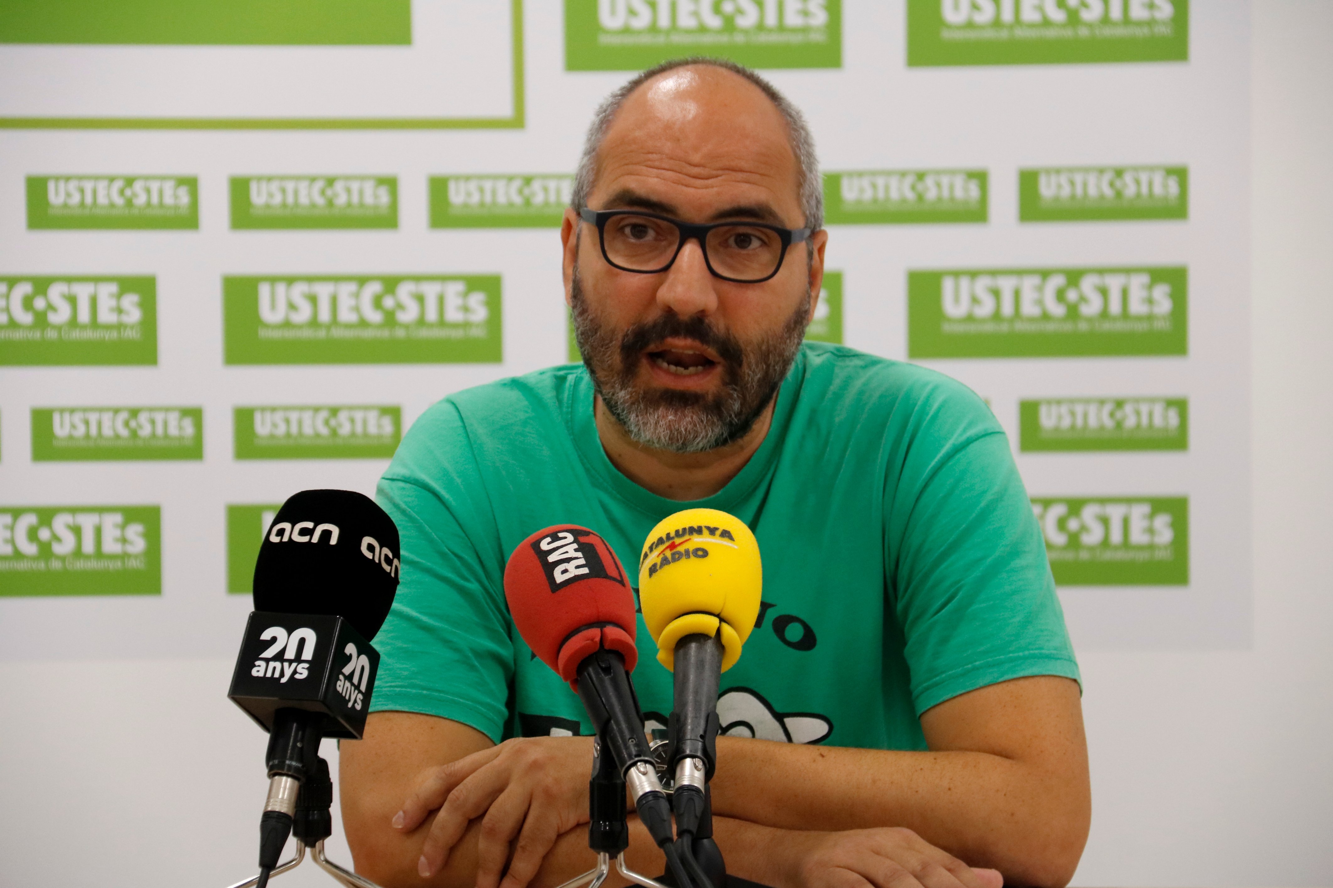 USTEC: "Si els nens encomanen, estem lliurats a la improvisació"