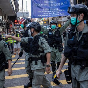 La Xina dona llum verda a la controvertida llei de seguretat per a Hong Kong