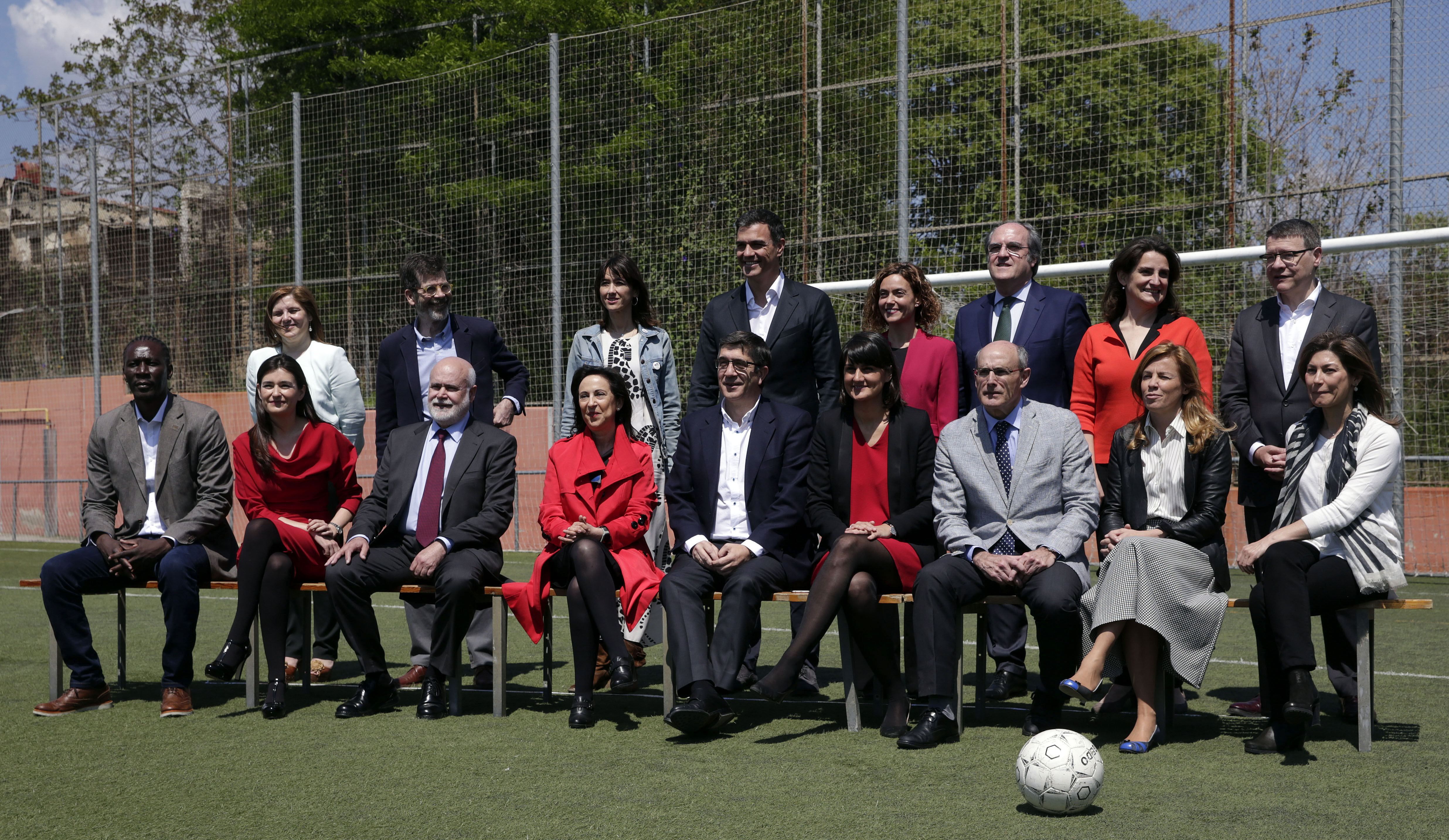 Las mujeres de rojo, decisivas esta campaña