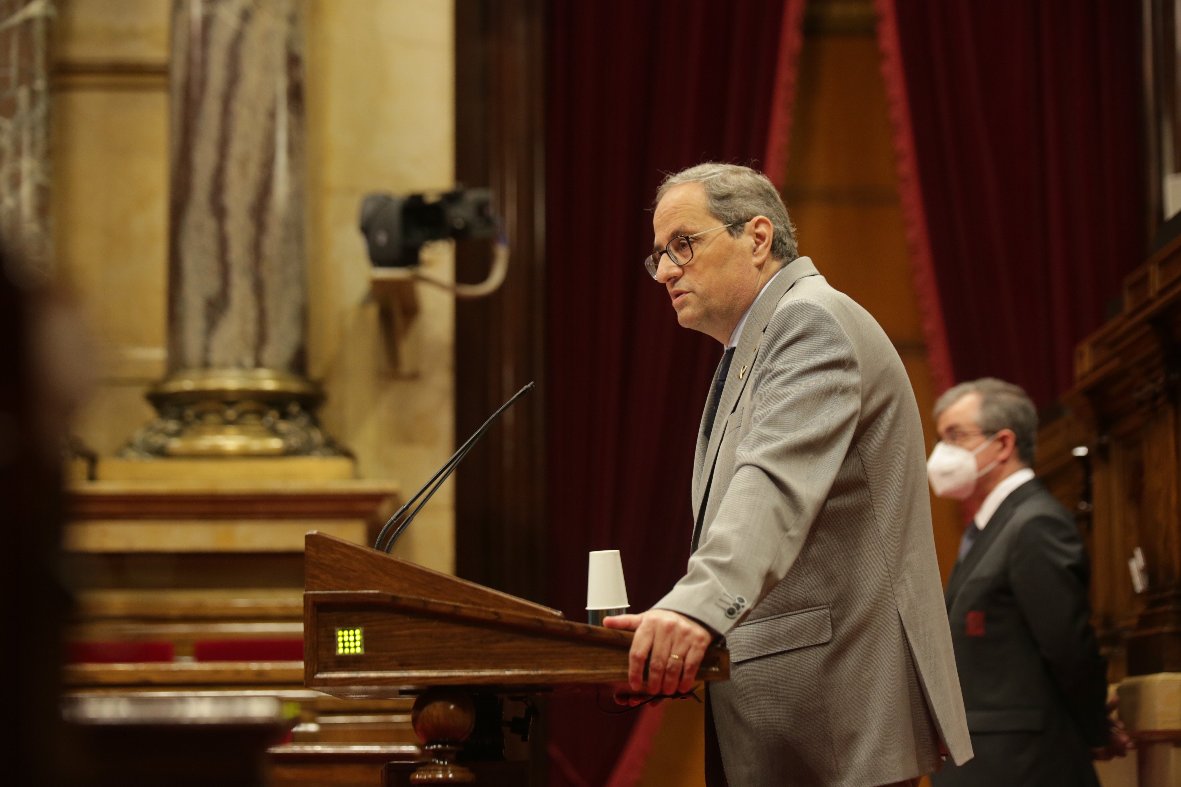 Torra reclama al Parlament un gran pacto ante el coronavirus: "No fallen"