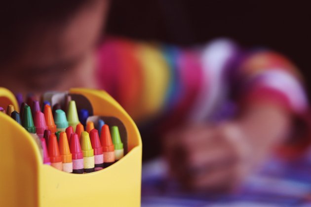 colors escola unsplash