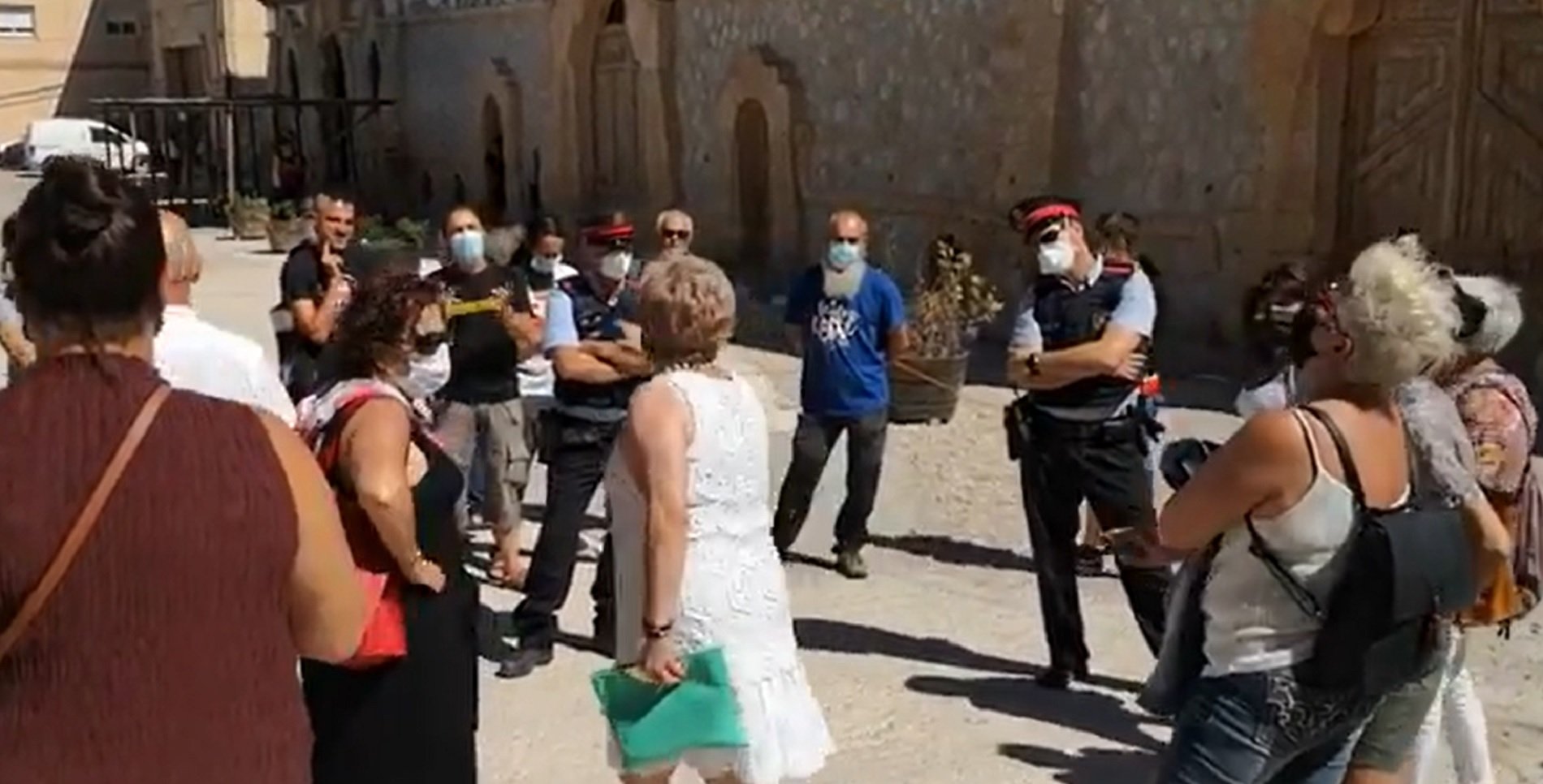 VÍDEO | Ridícul de Vox a la Terra Alta: només sis manifestants