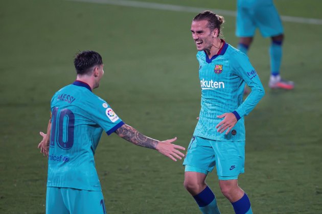 celebracio messi griezmann vila real barca EFE