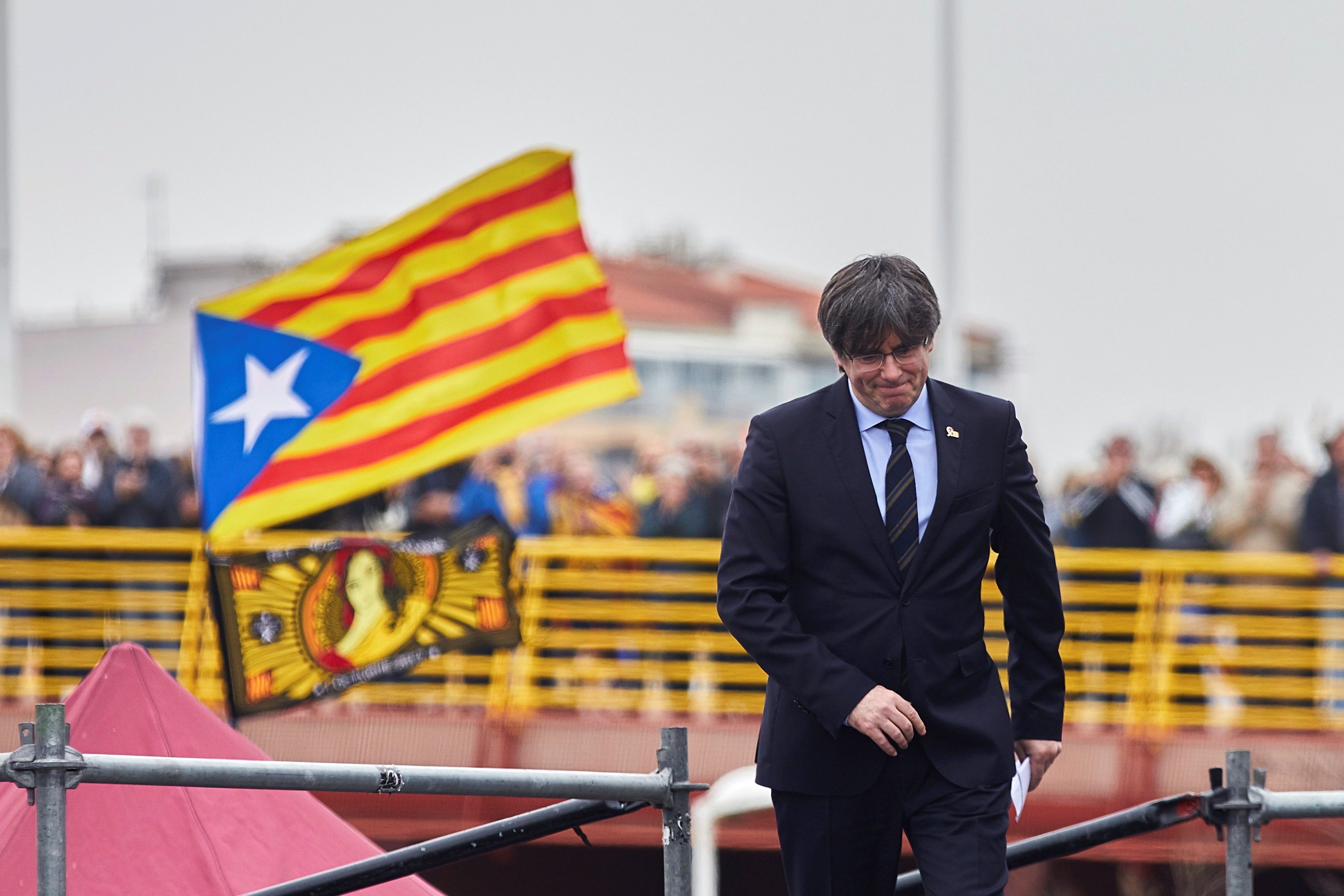 Alcaldes de la Catalunya Nord apoyan a Puigdemont: "Esto no puede aceptar"