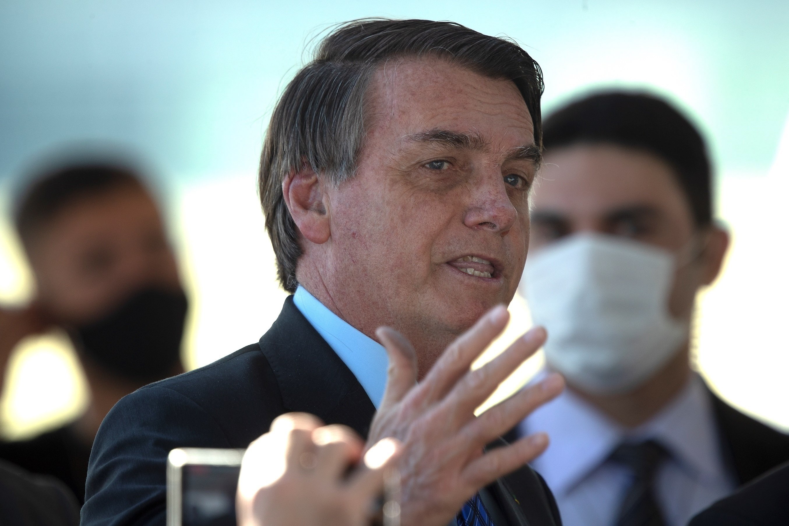 Bolsonaro, amb febre, pendent del resultat d'una prova de coronavirus