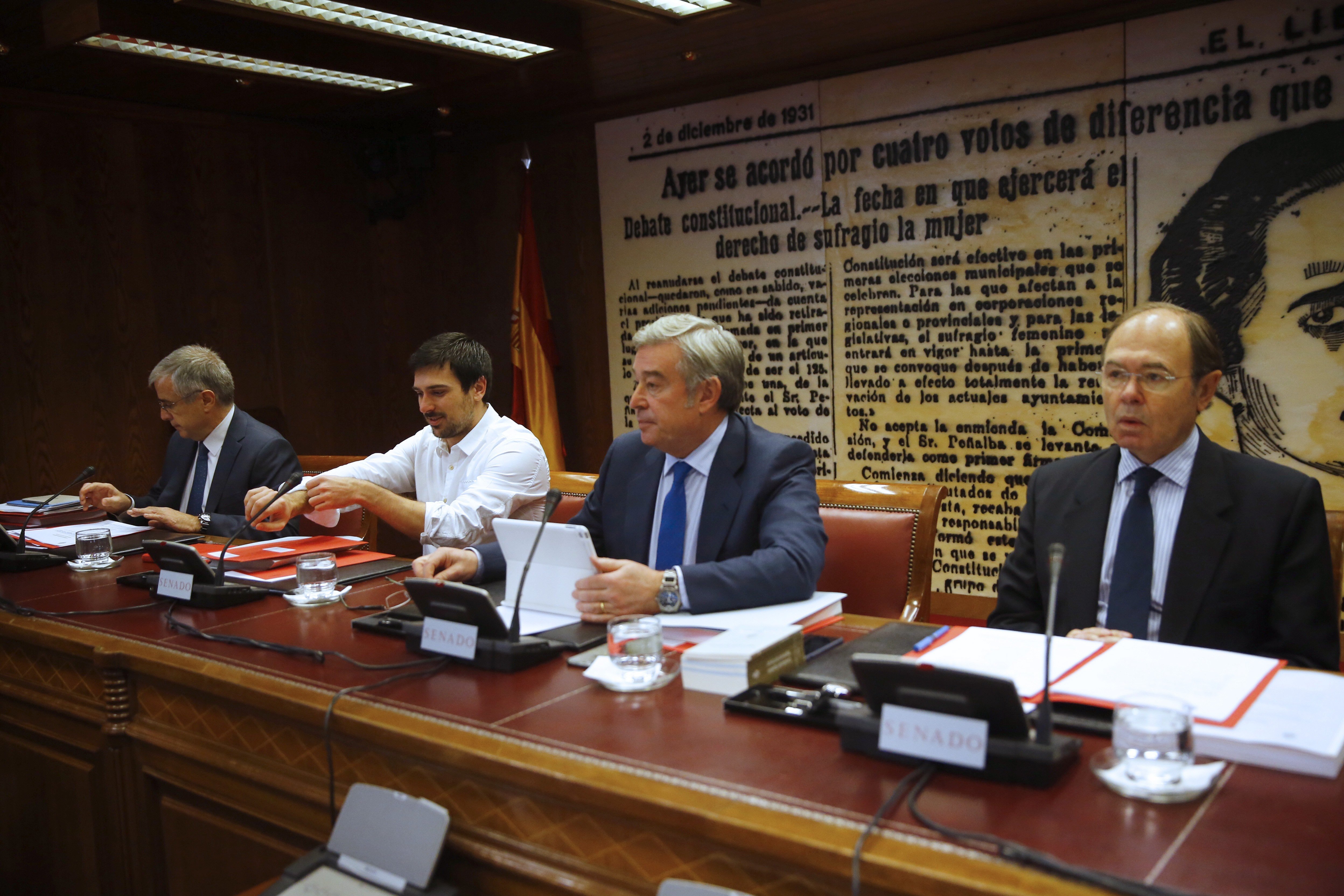 PP i PSOE elegeixen quatre nous magistrats del TC (dos per cadascun)