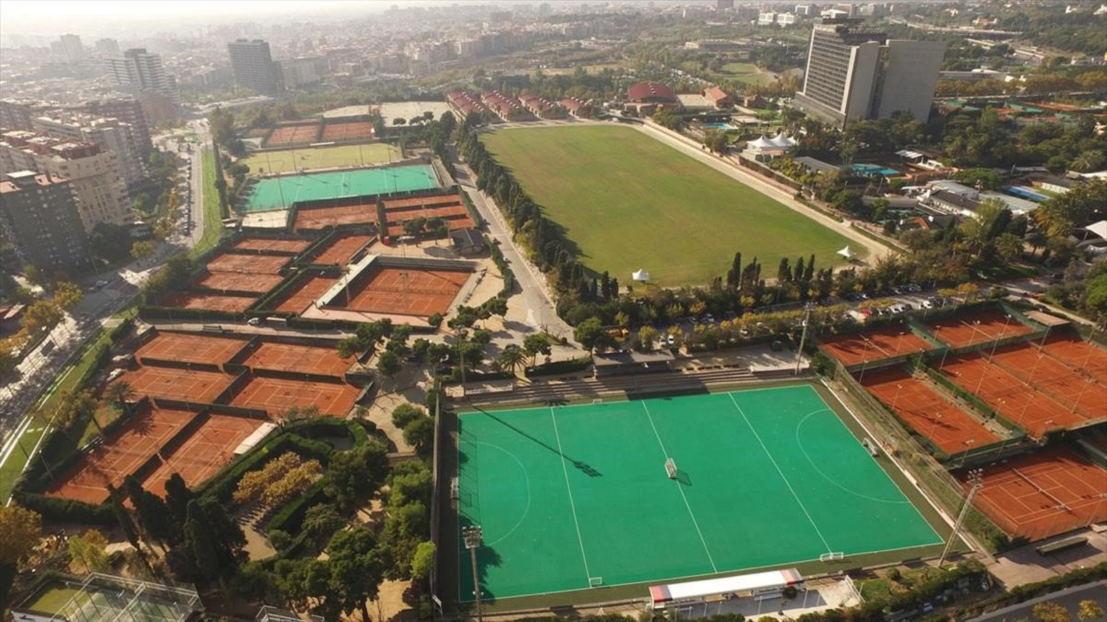 Cerrados los campamentos de verano del Real Club de Polo por un brote de Covid