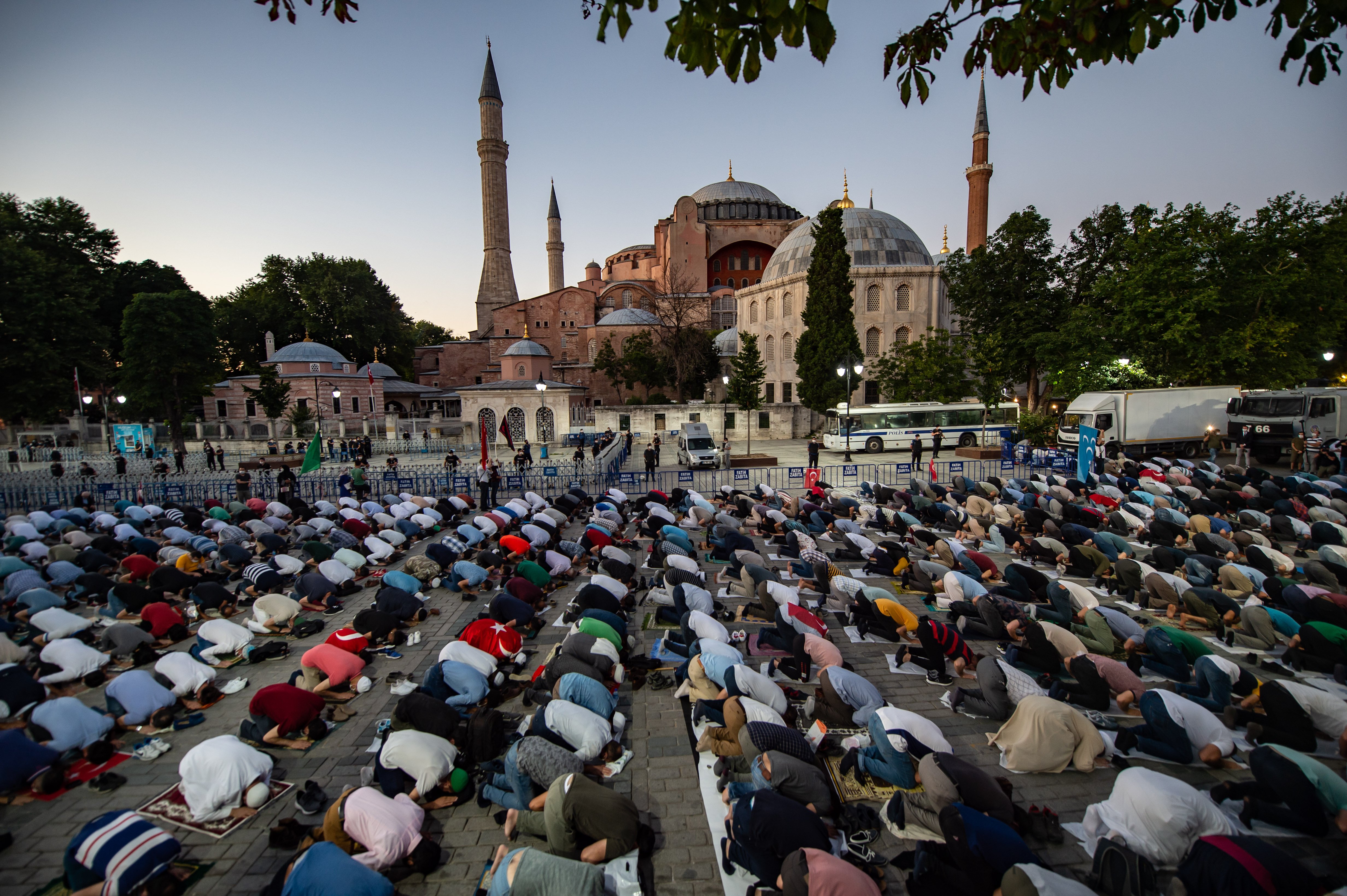 Erdogan converteix la basílica de Santa Sofia d'Istambul en mesquita