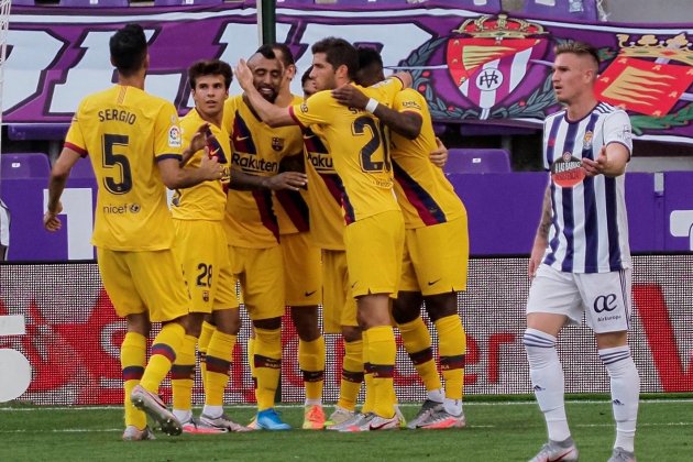 gol arturo vidal valladolid barca EFE