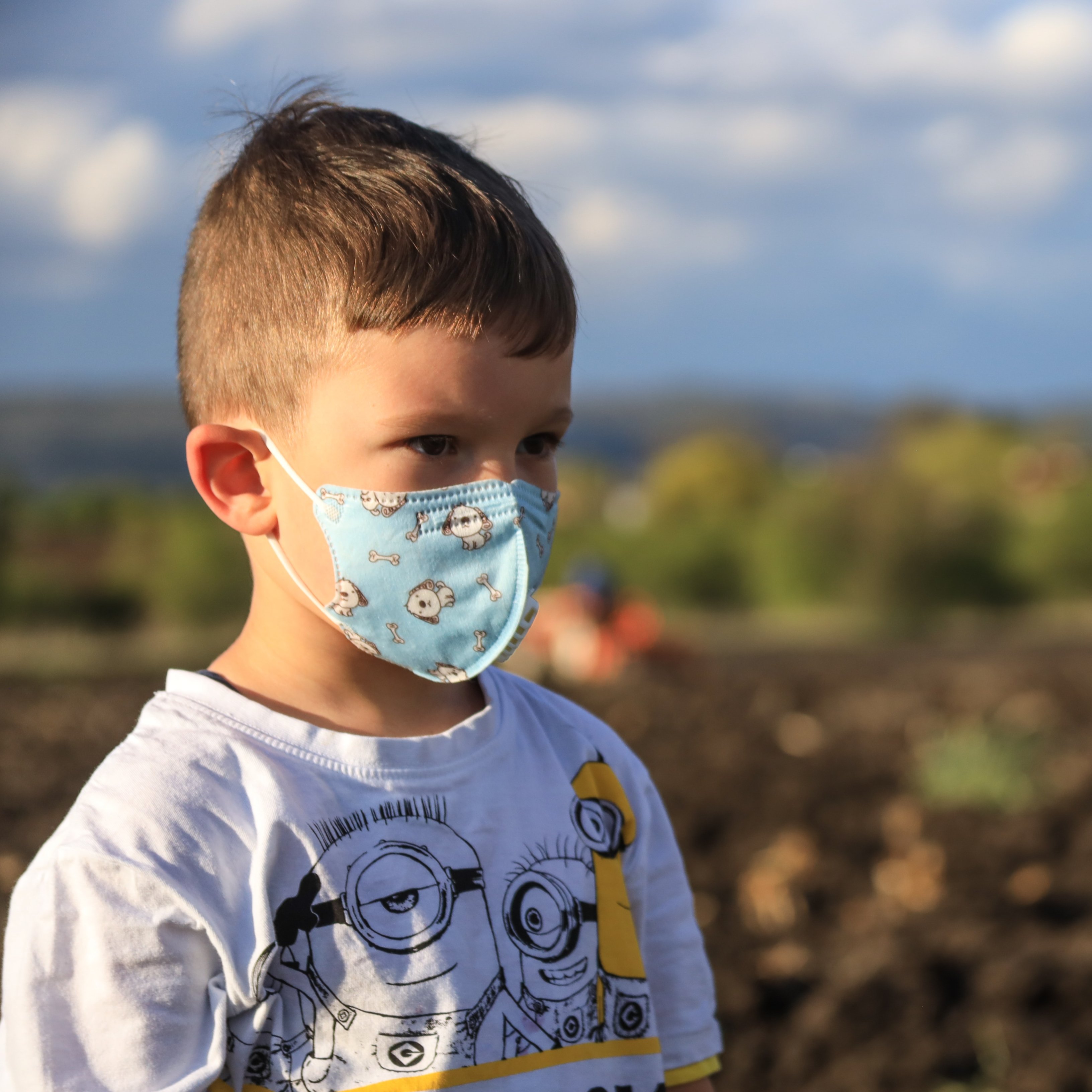 Siguiendo las pautas, los niños apenas transmiten la COVID-19