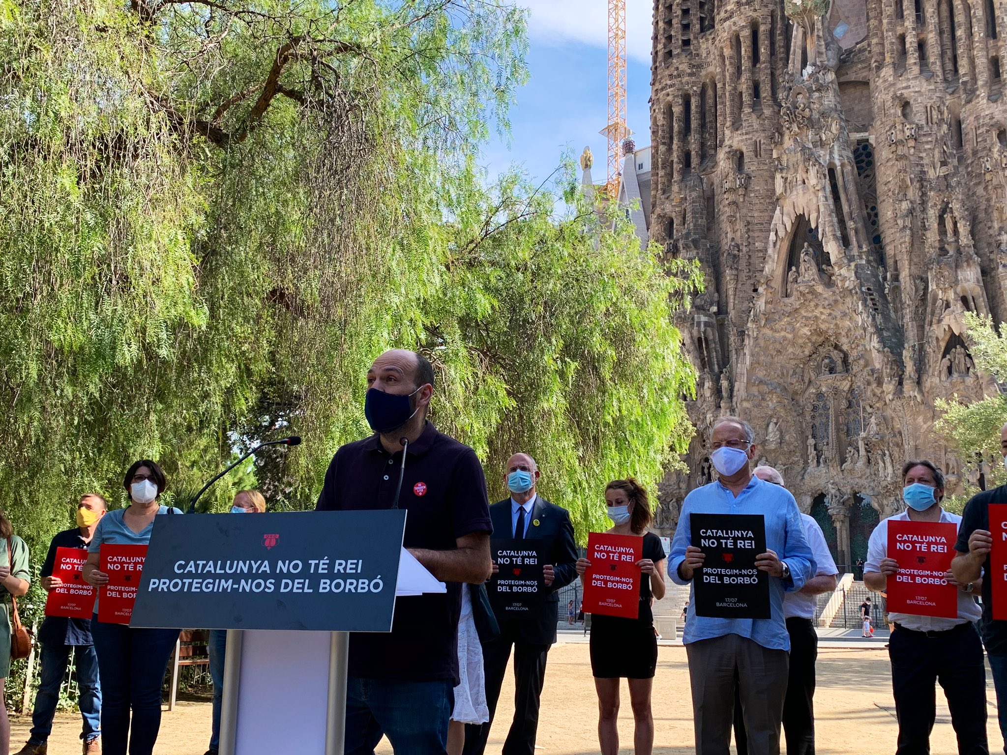 ANC y Òmnium llaman a hacer cadenas humanas en Barcelona por la visita del Rey