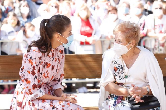 leticia con abuelos soria