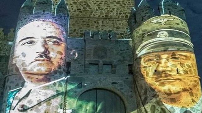 El pueblo donde Rajoy es 'muy grato' proyecta a Franco y Himmler en su castillo