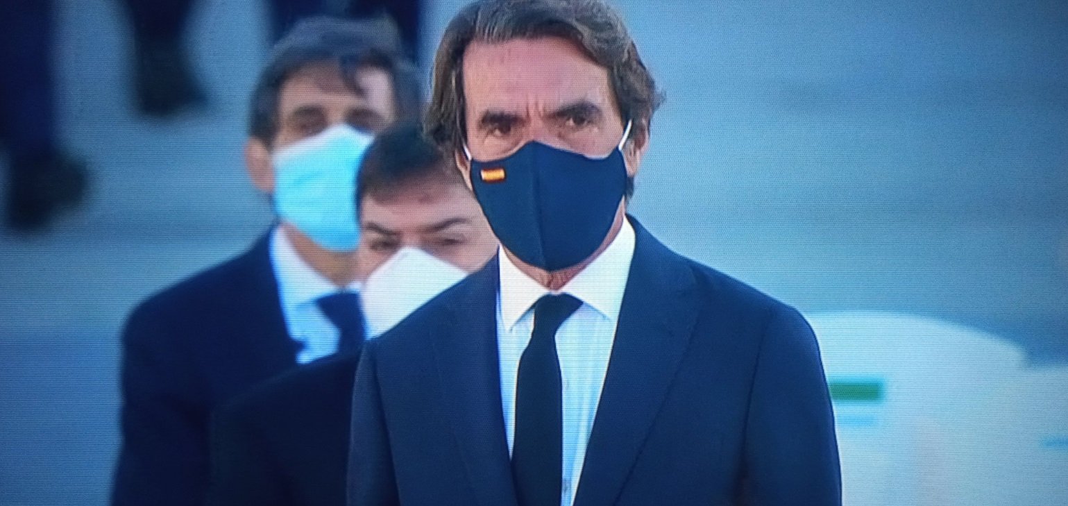 aznar bandera mascarilla