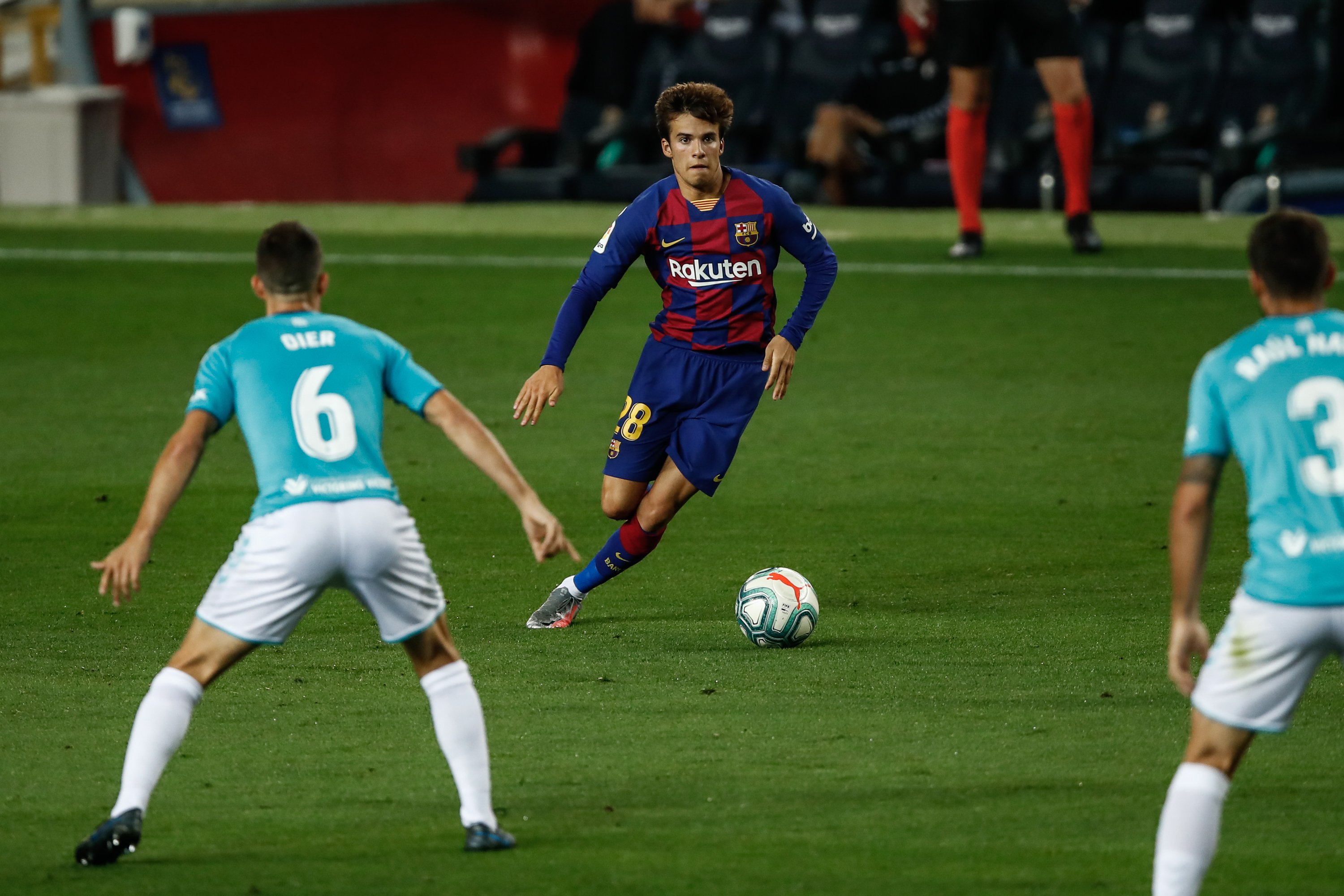 Riqui Puig decideix quedar-se al Barça