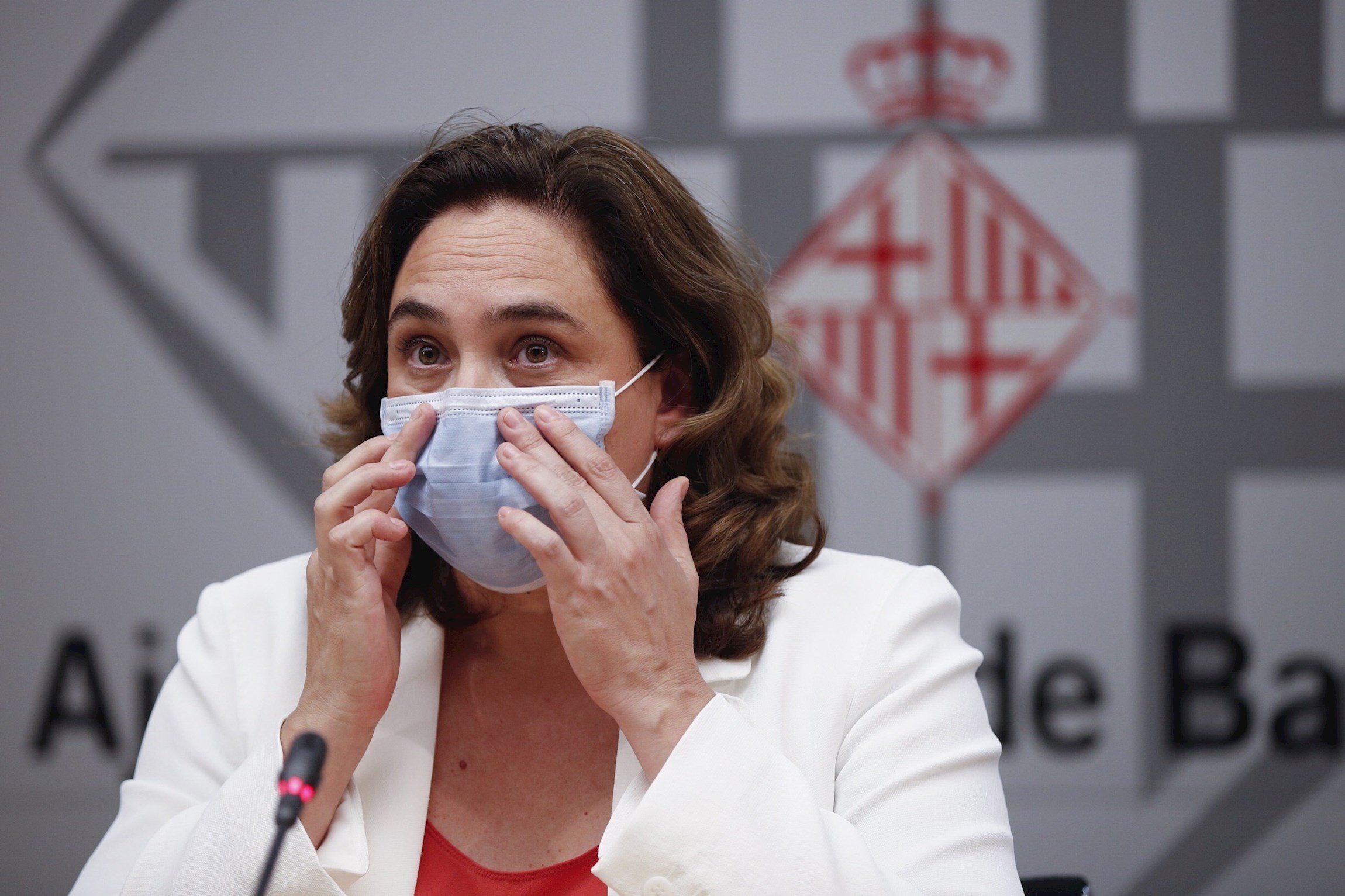 Colau s'embolica: diu ara que la seva parella va anar a buscar el fill