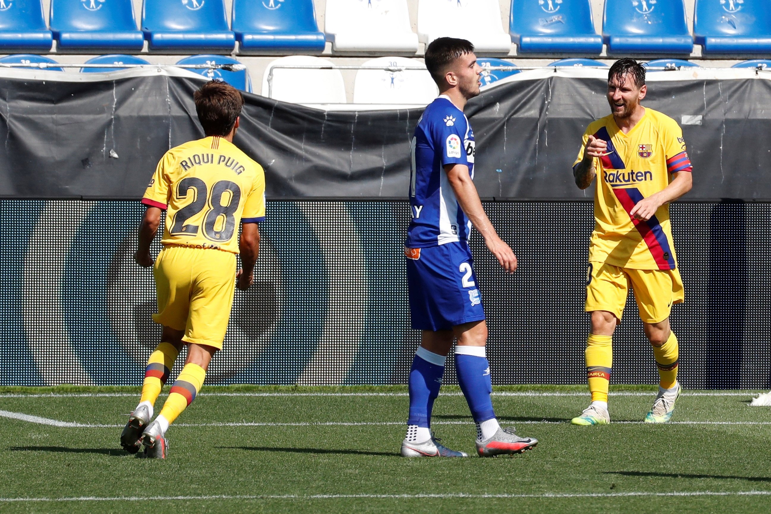 El Barça acaba la Liga con una goleada intranscendente contra el Alavés (0-5)