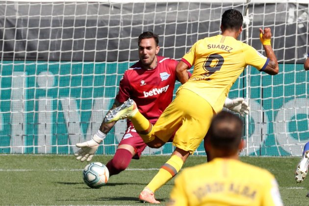 gol luis suarez alabes barca EFE